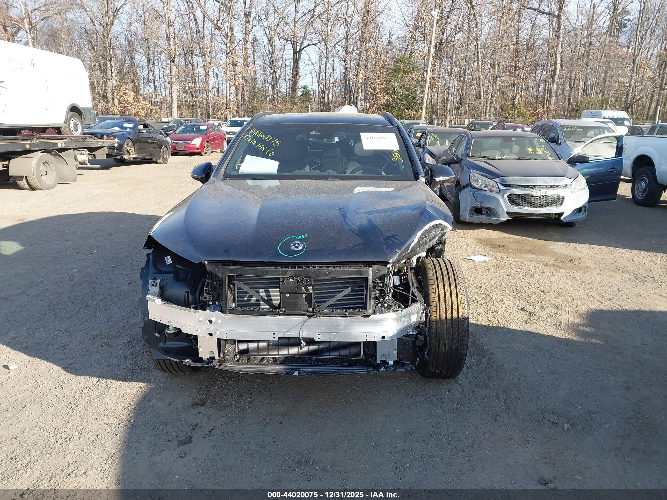 MERCEDES-BENZ GLC image 6