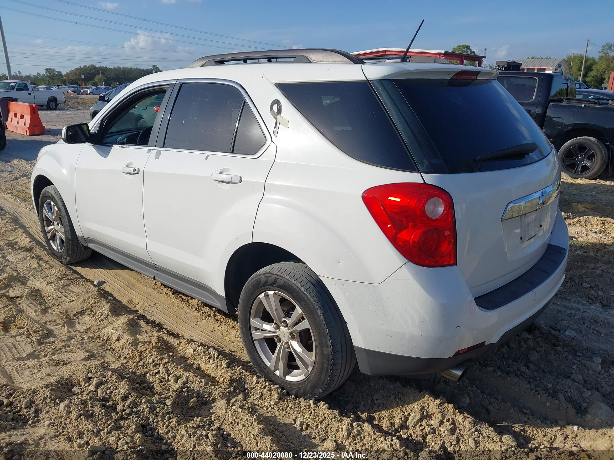 CHEVROLET EQUINOX image 3