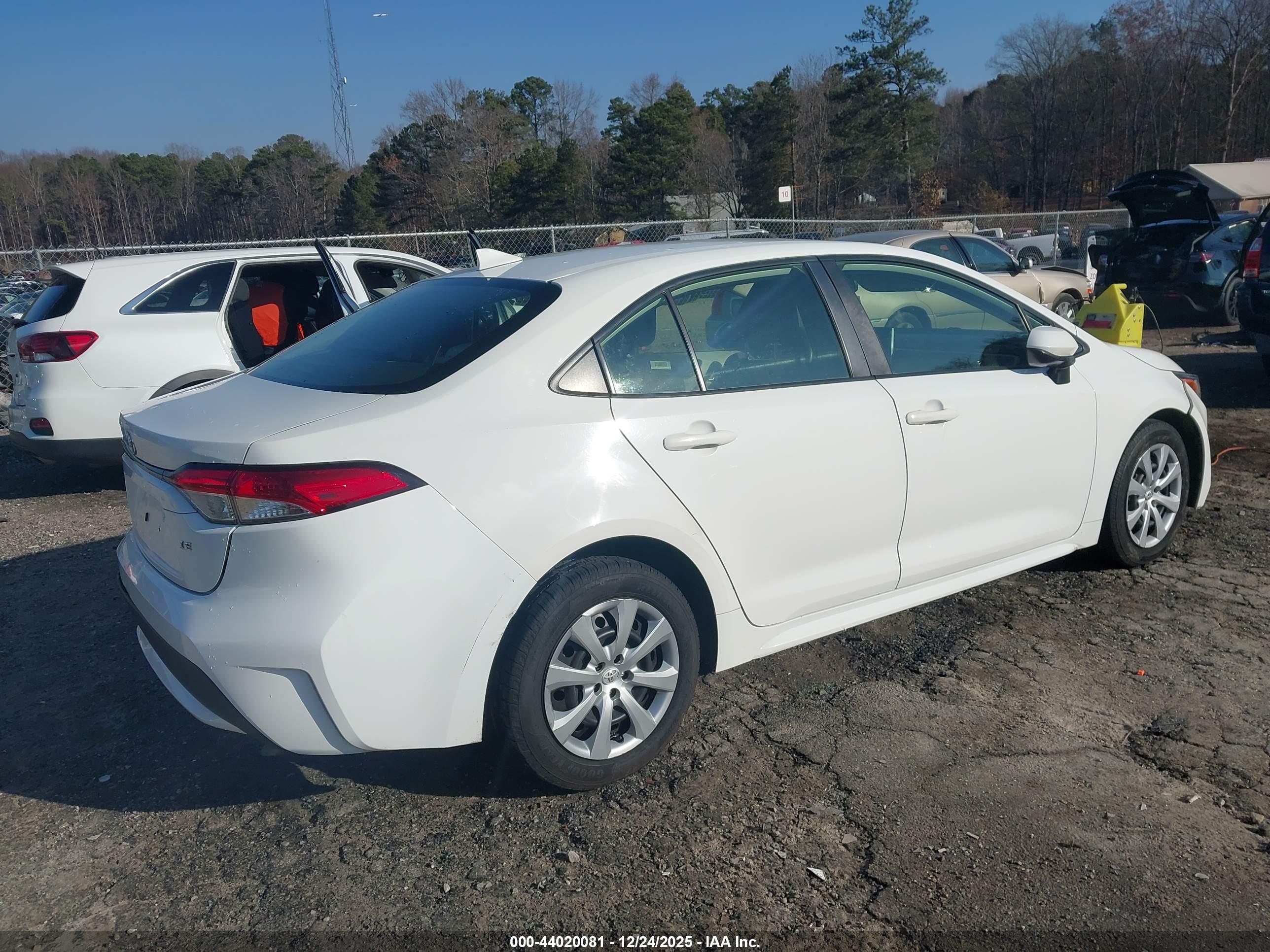 TOYOTA COROLLA image 4