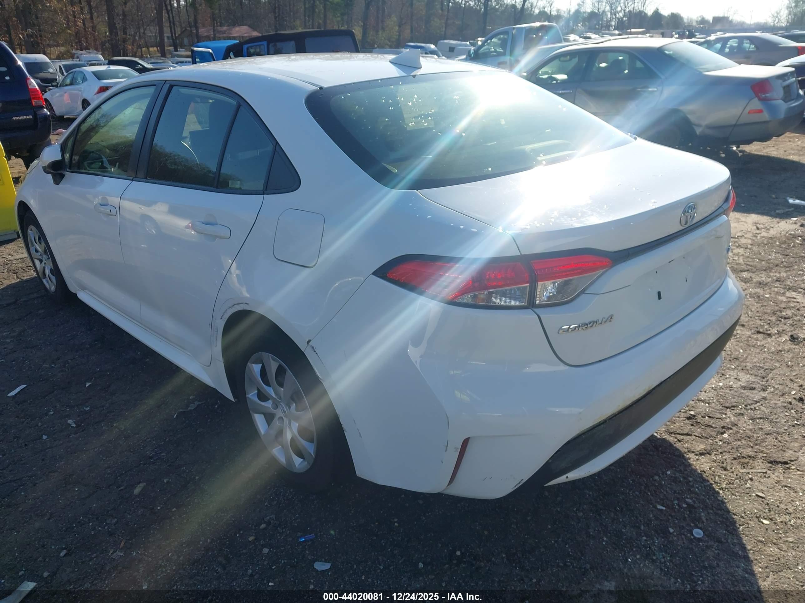 TOYOTA COROLLA image 6