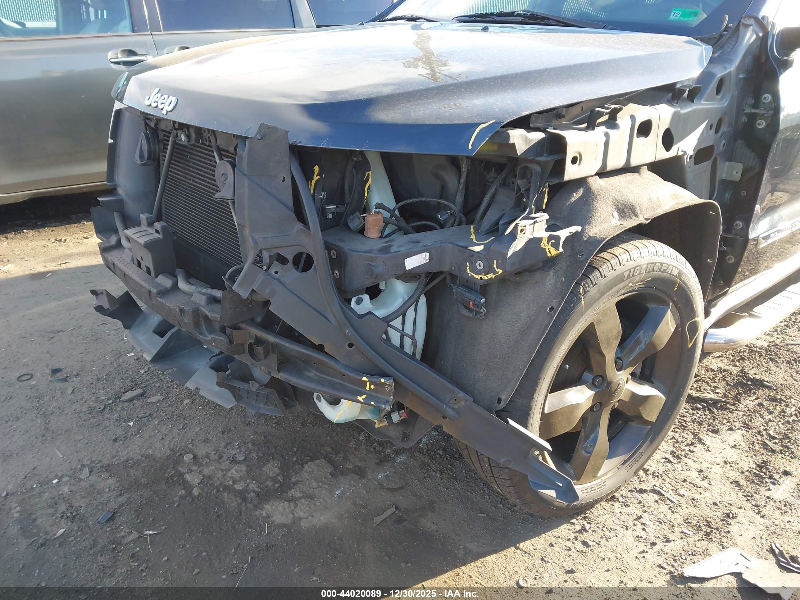JEEP GRAND image 6
