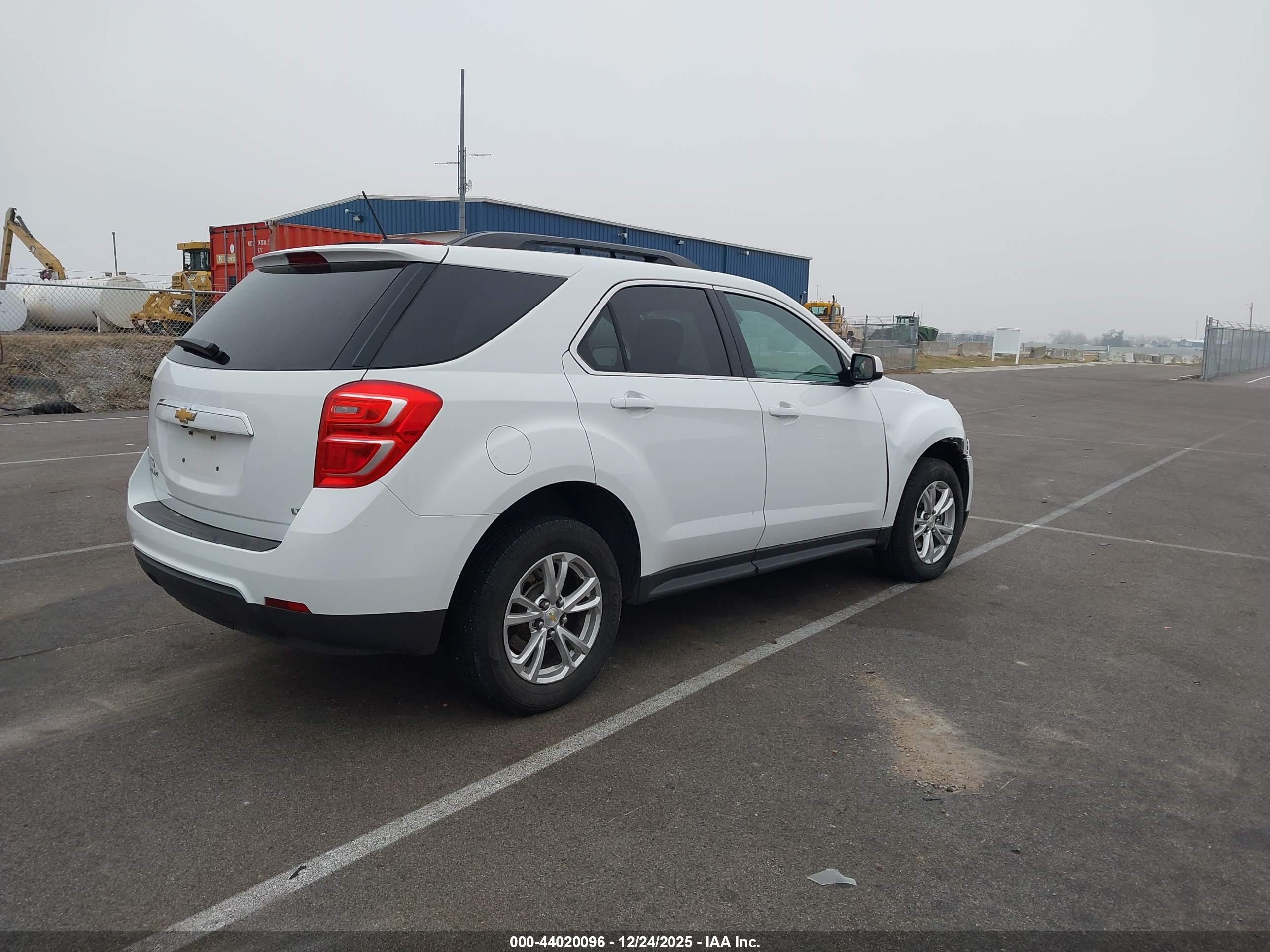 CHEVROLET EQUINOX image 4