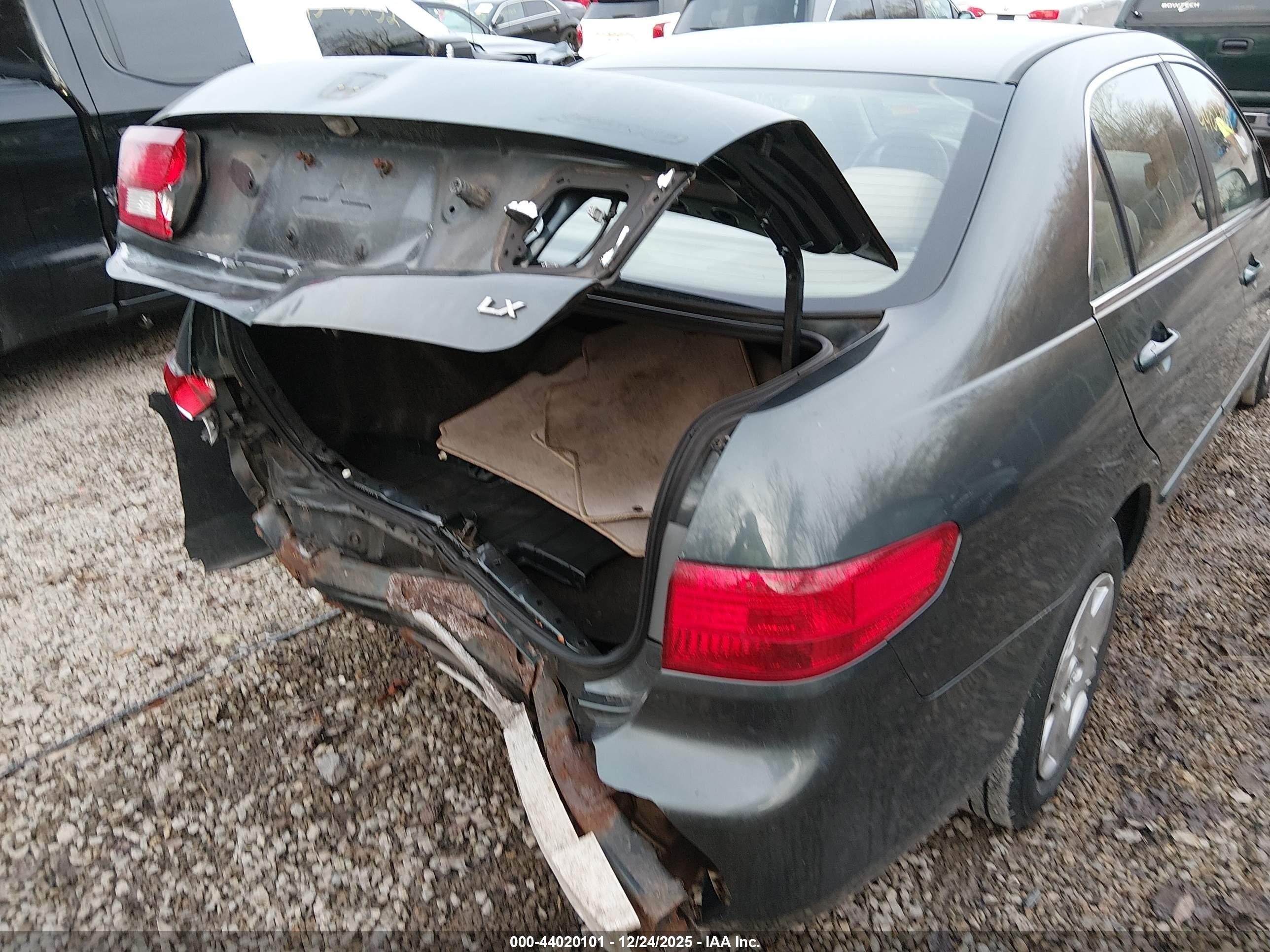 HONDA ACCORD image 6
