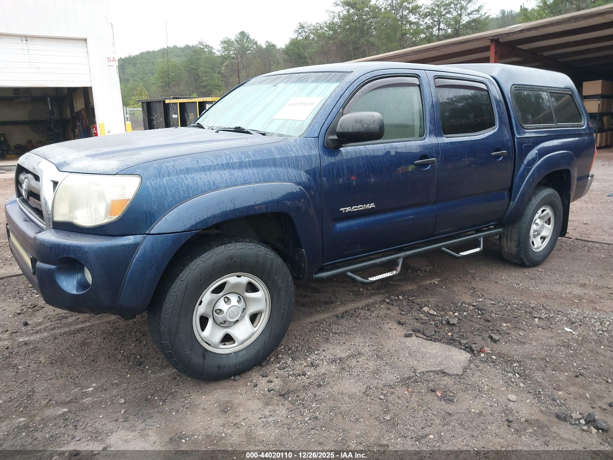 TOYOTA TACOMA image 2