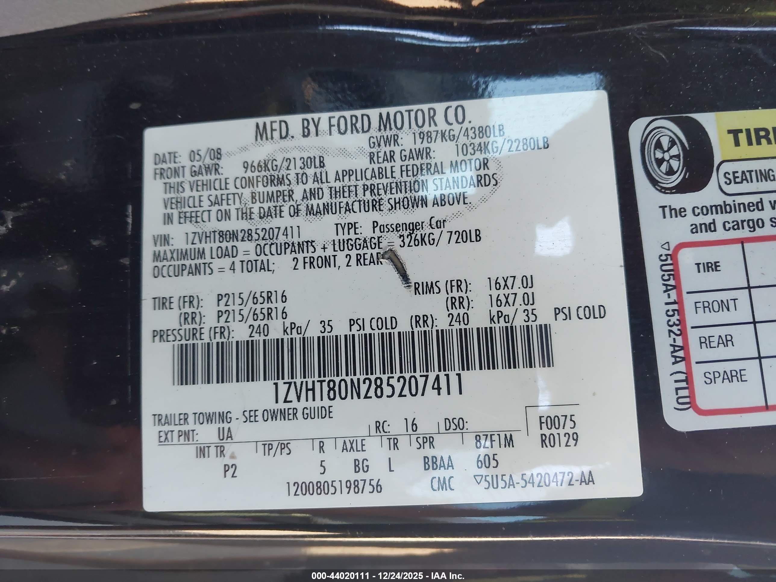 FORD MUSTANG image 9