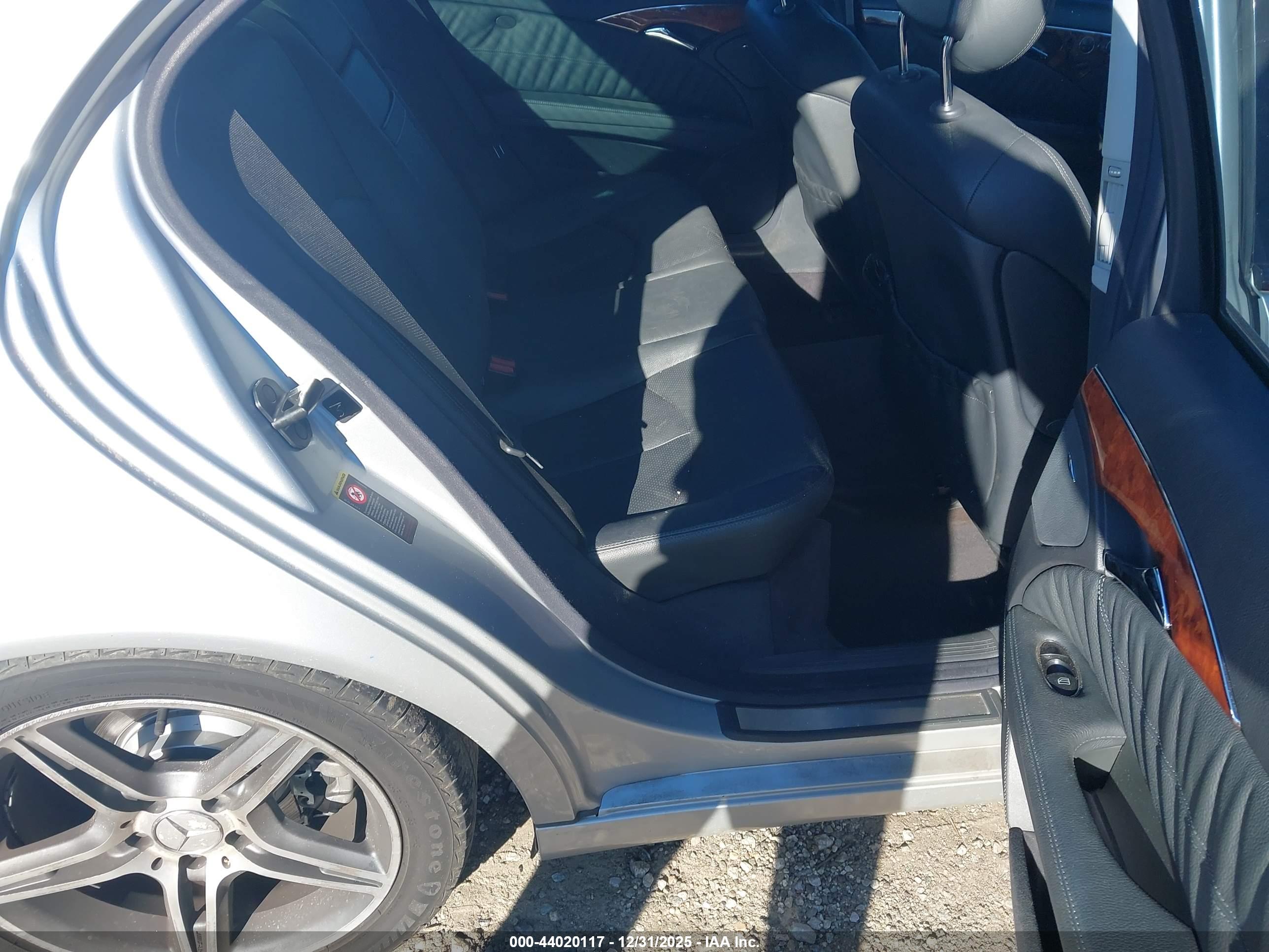 MERCEDES-BENZ E image 8