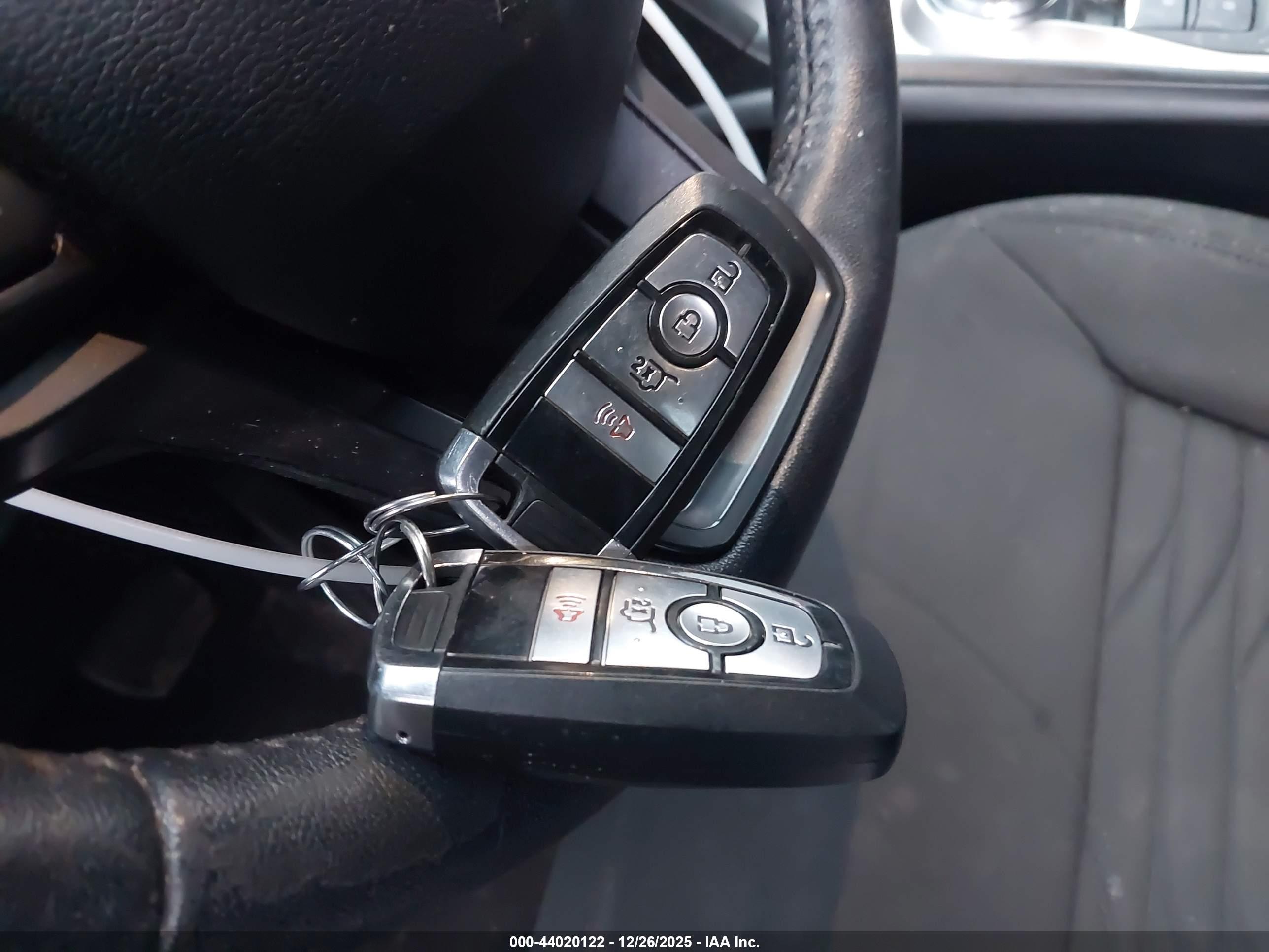 FORD EXPLORER image 11