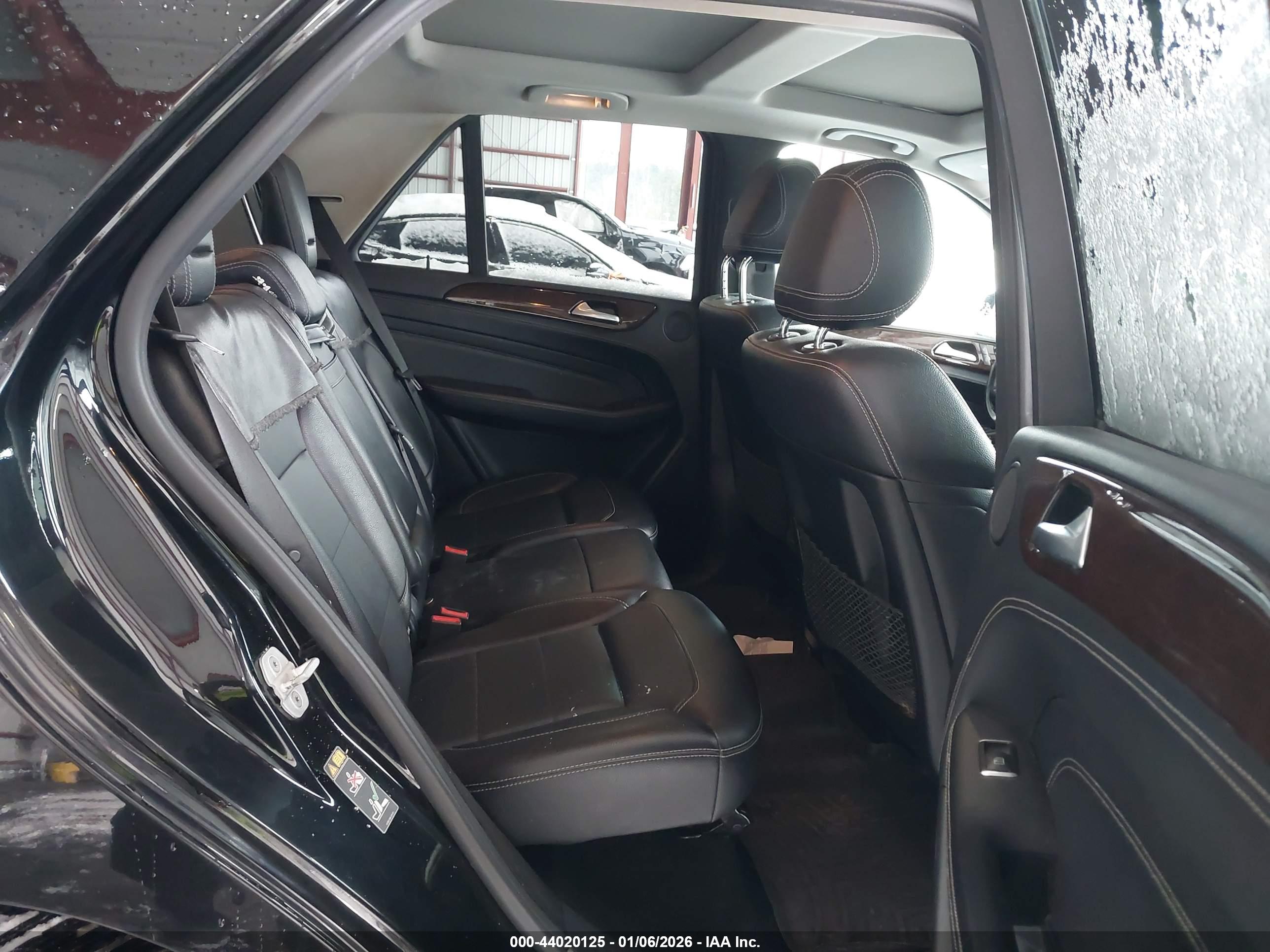 MERCEDES-BENZ ML image 8