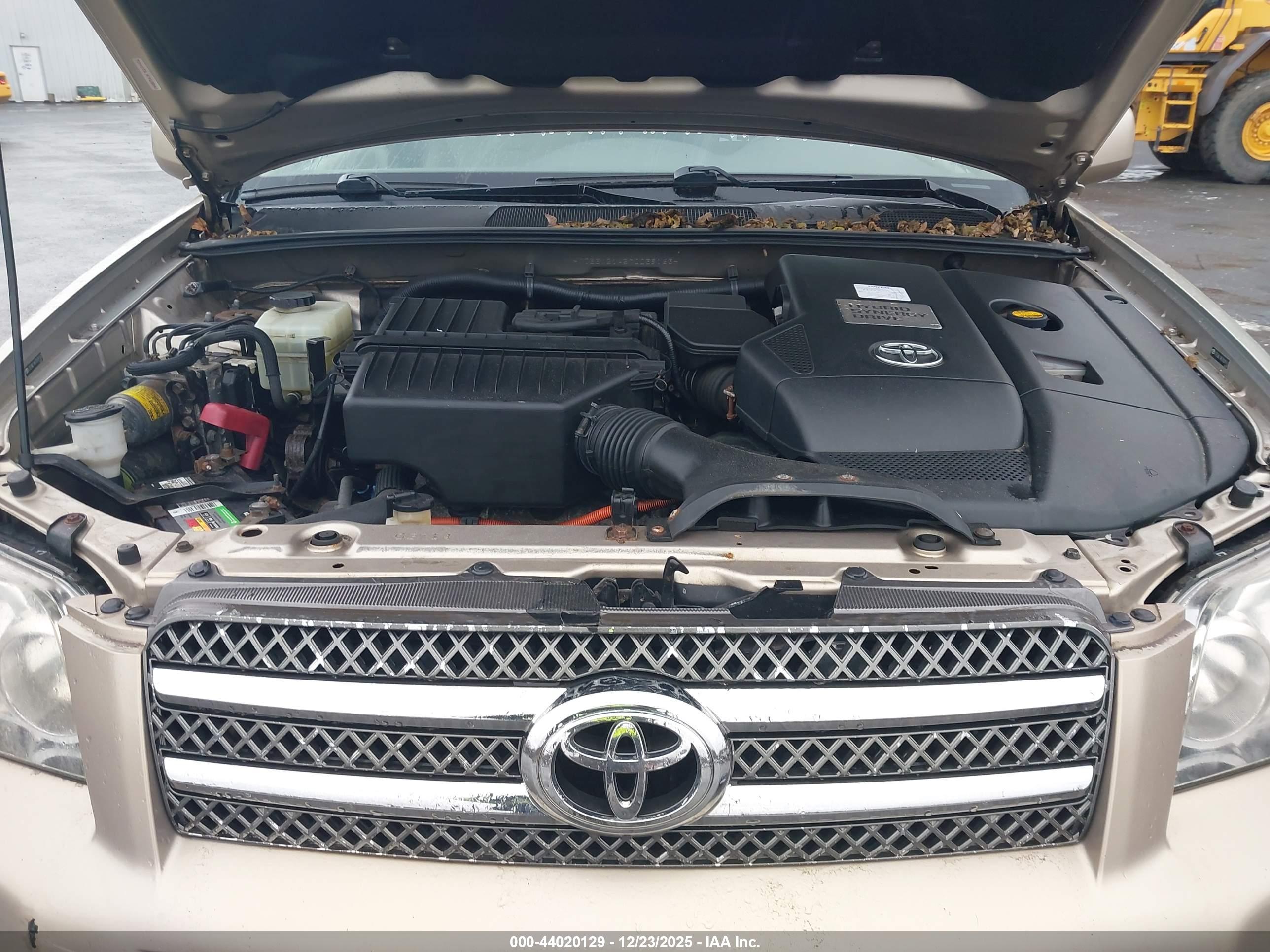TOYOTA HIGHLANDER image 10