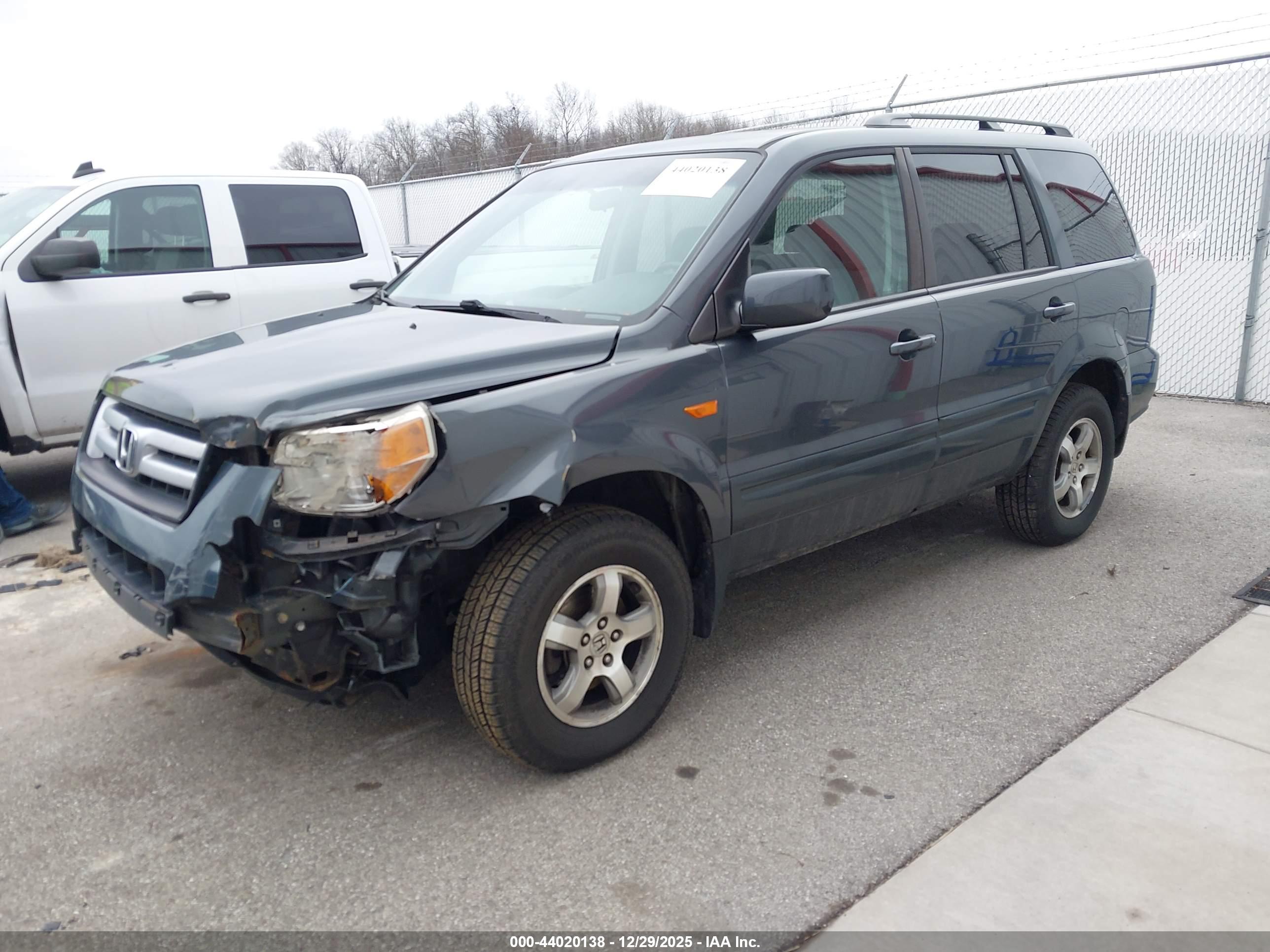HONDA PILOT image 2