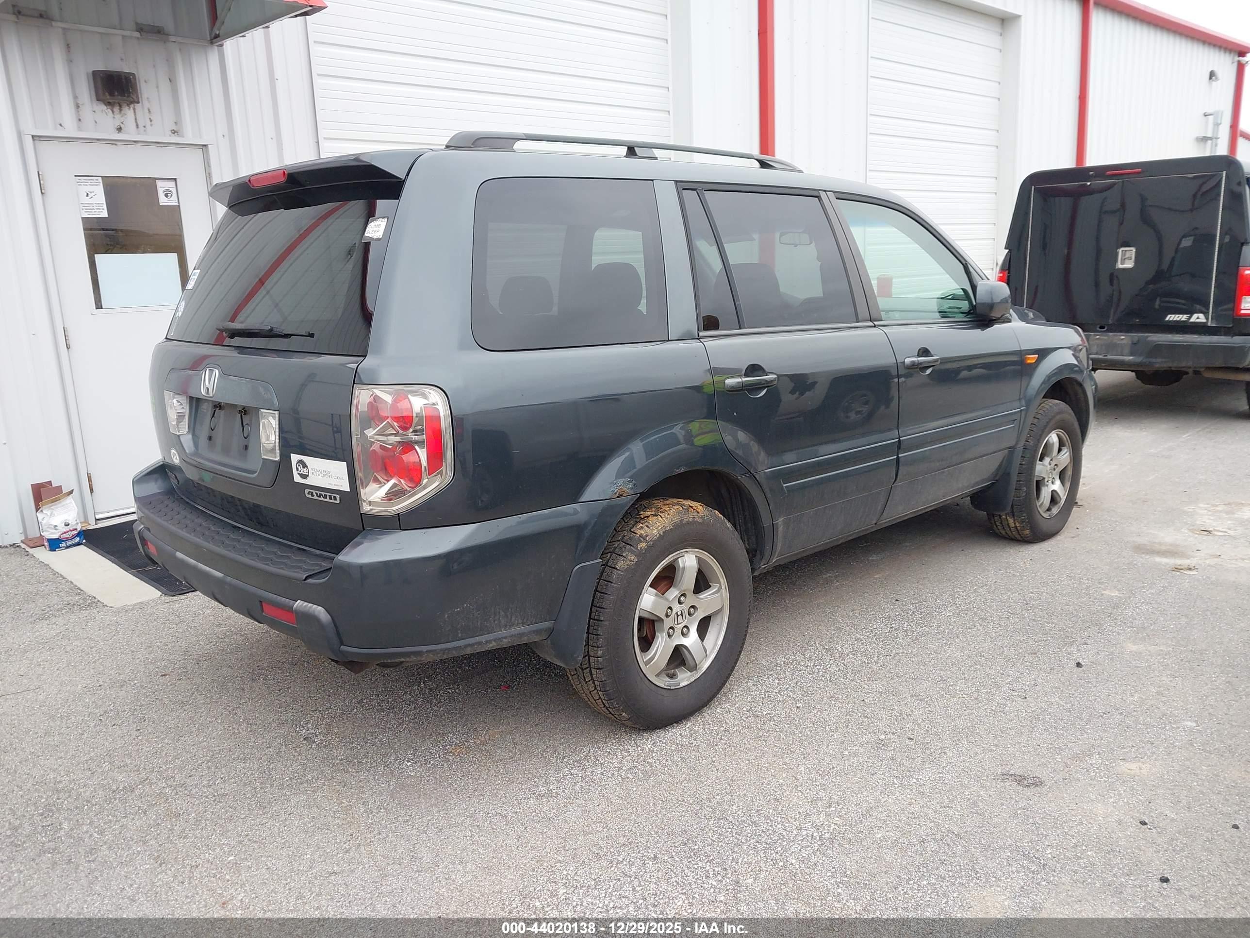 HONDA PILOT image 4