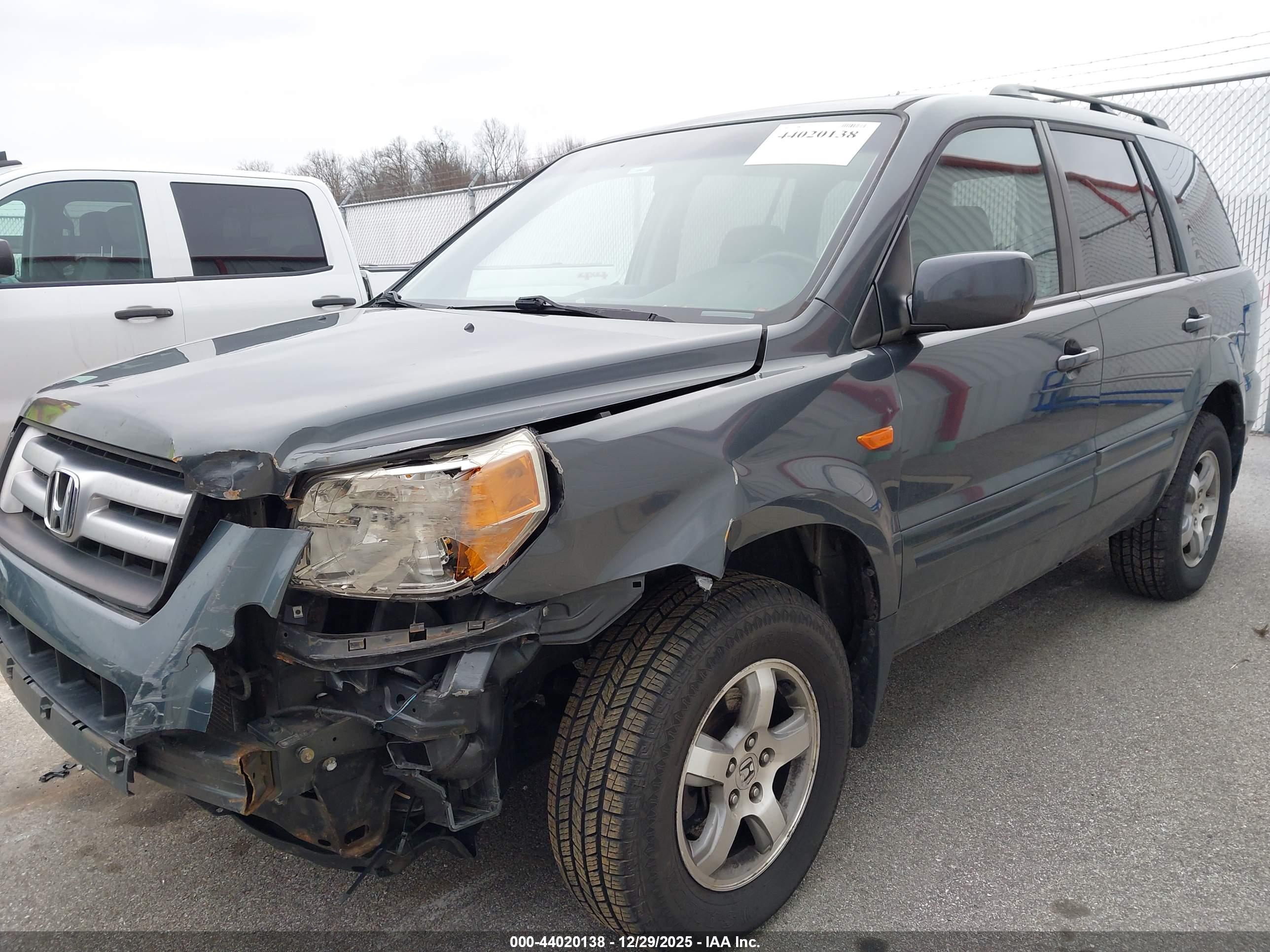 HONDA PILOT image 6