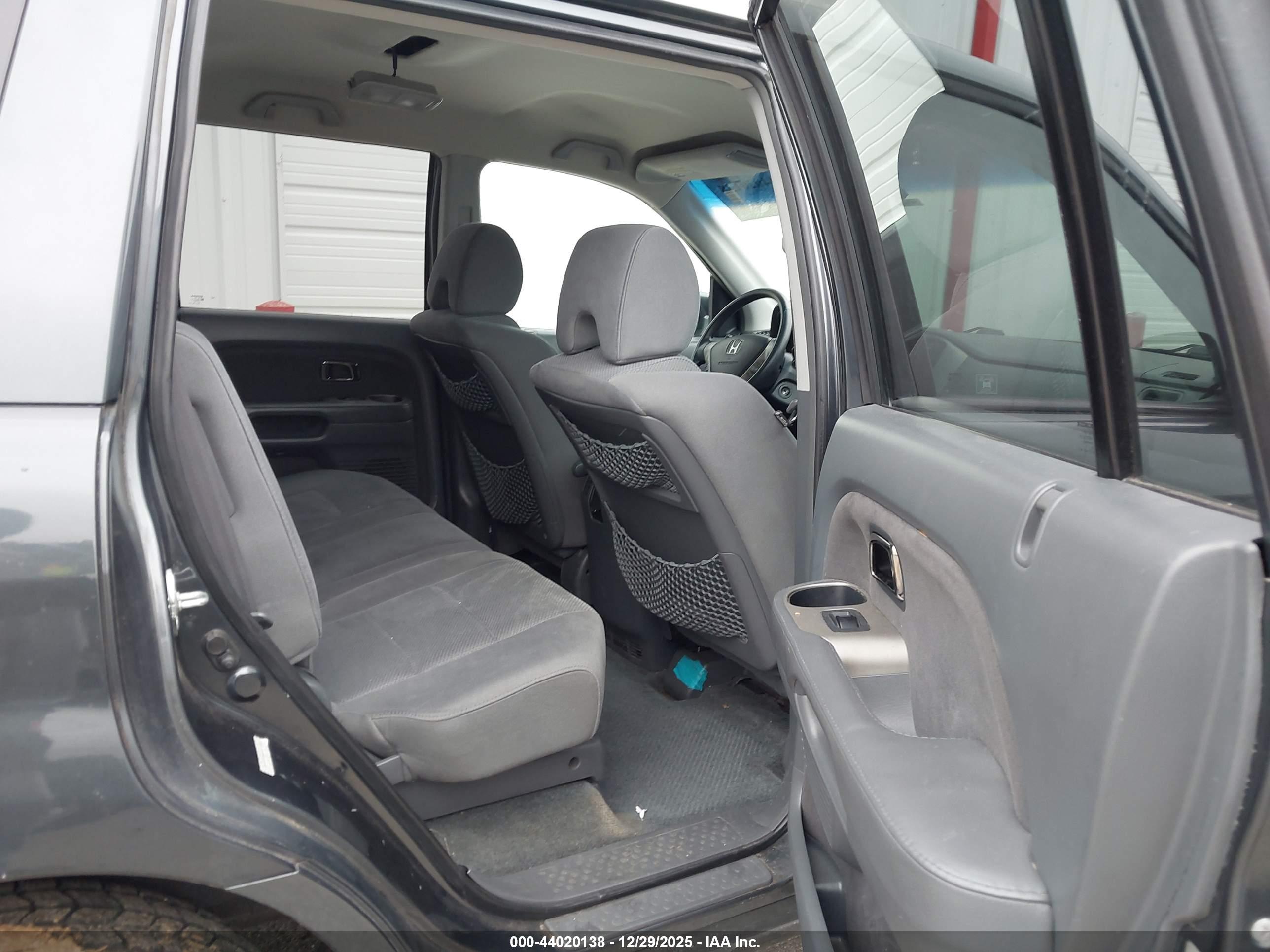 HONDA PILOT image 8