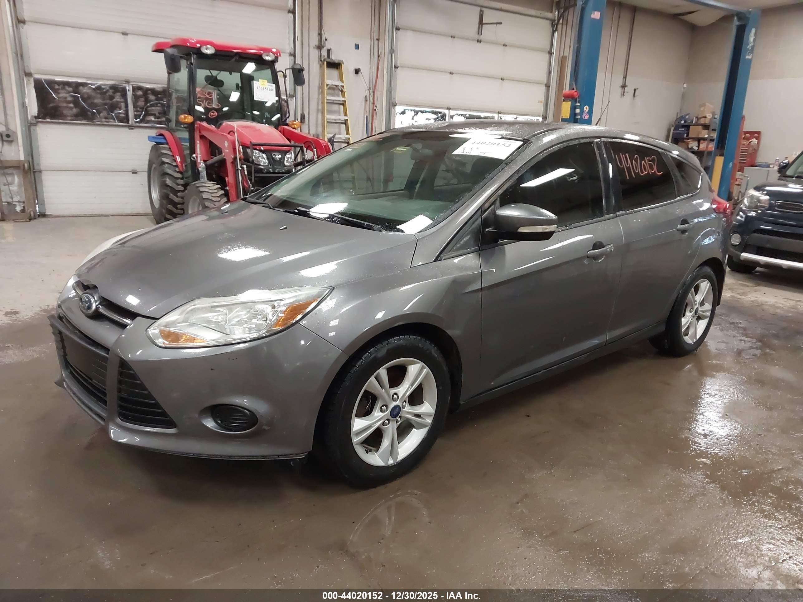 FORD FOCUS image 2