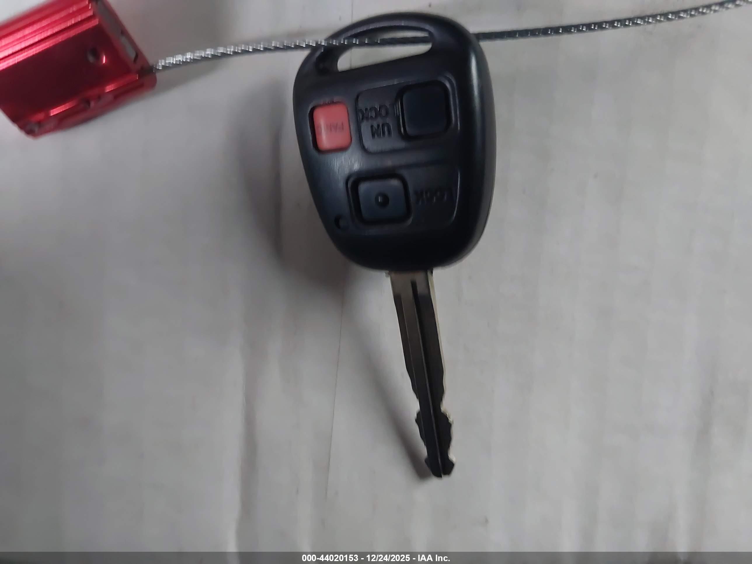 TOYOTA FJ image 11