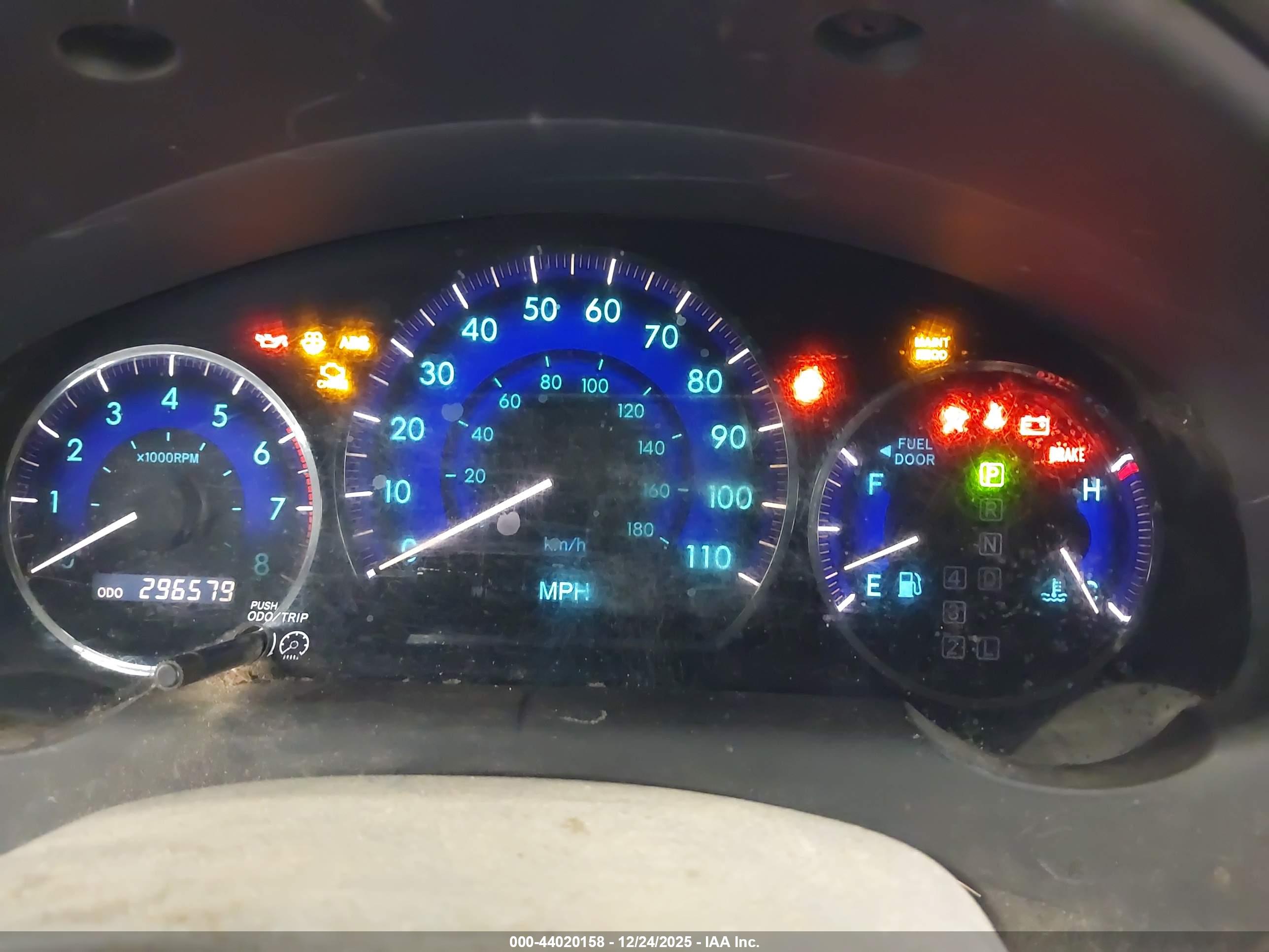 TOYOTA SIENNA image 7