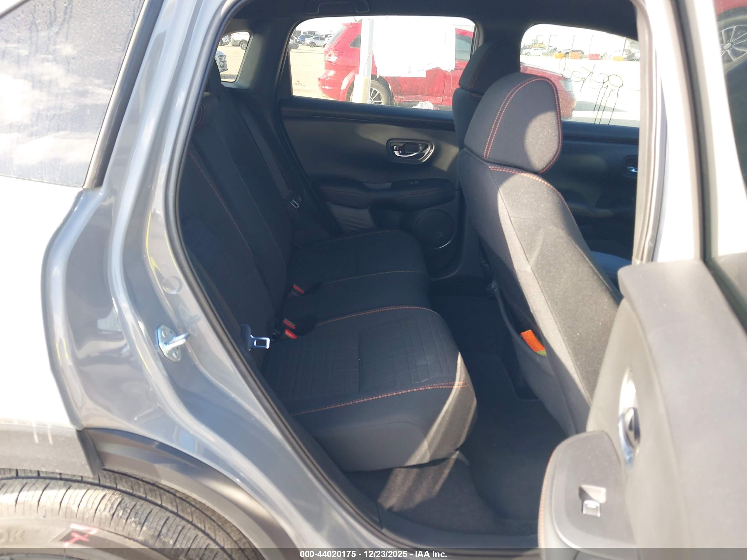 HONDA HR-V image 8