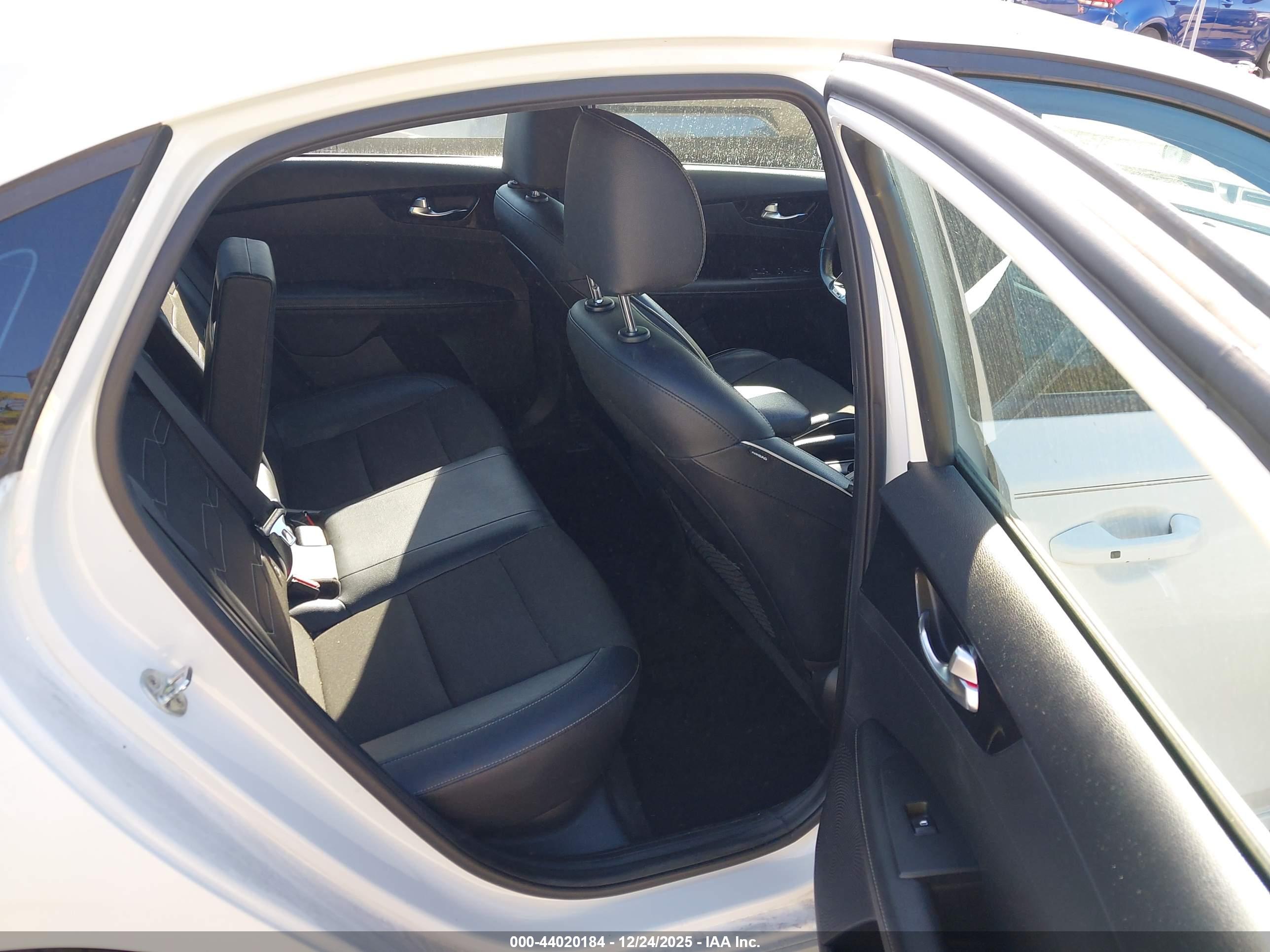 KIA FORTE image 8