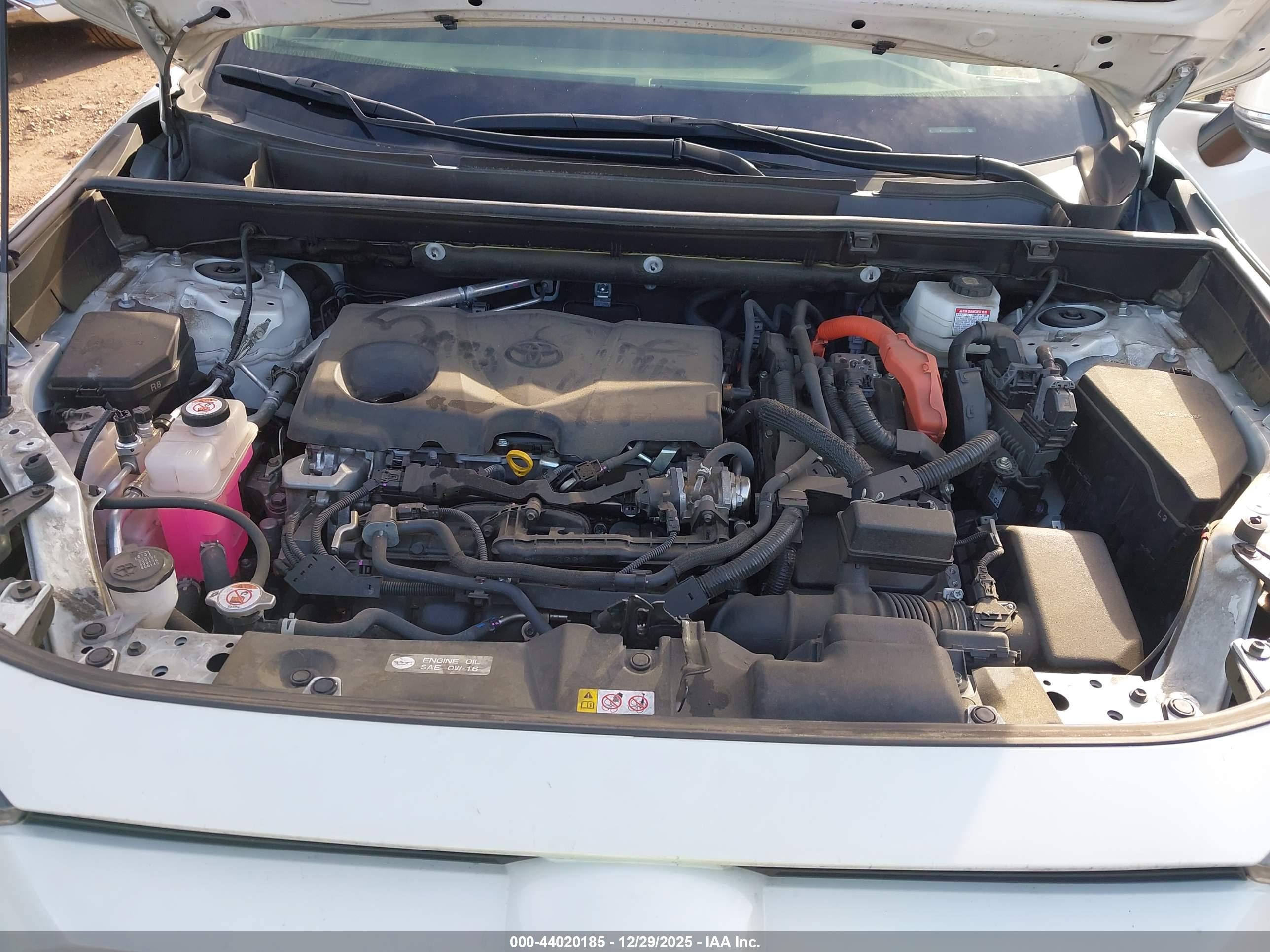 TOYOTA RAV4 image 10