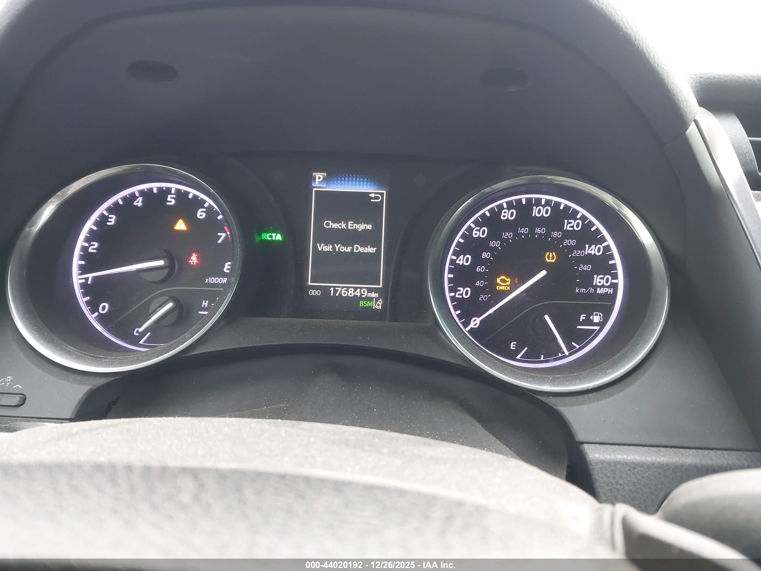 TOYOTA CAMRY image 7