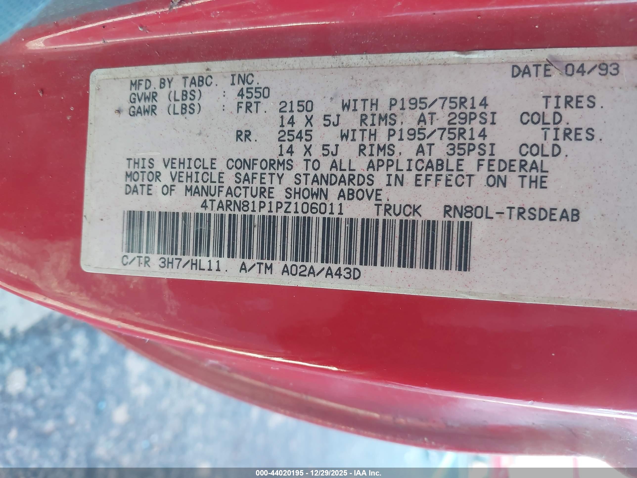 TOYOTA PICKUP image 9