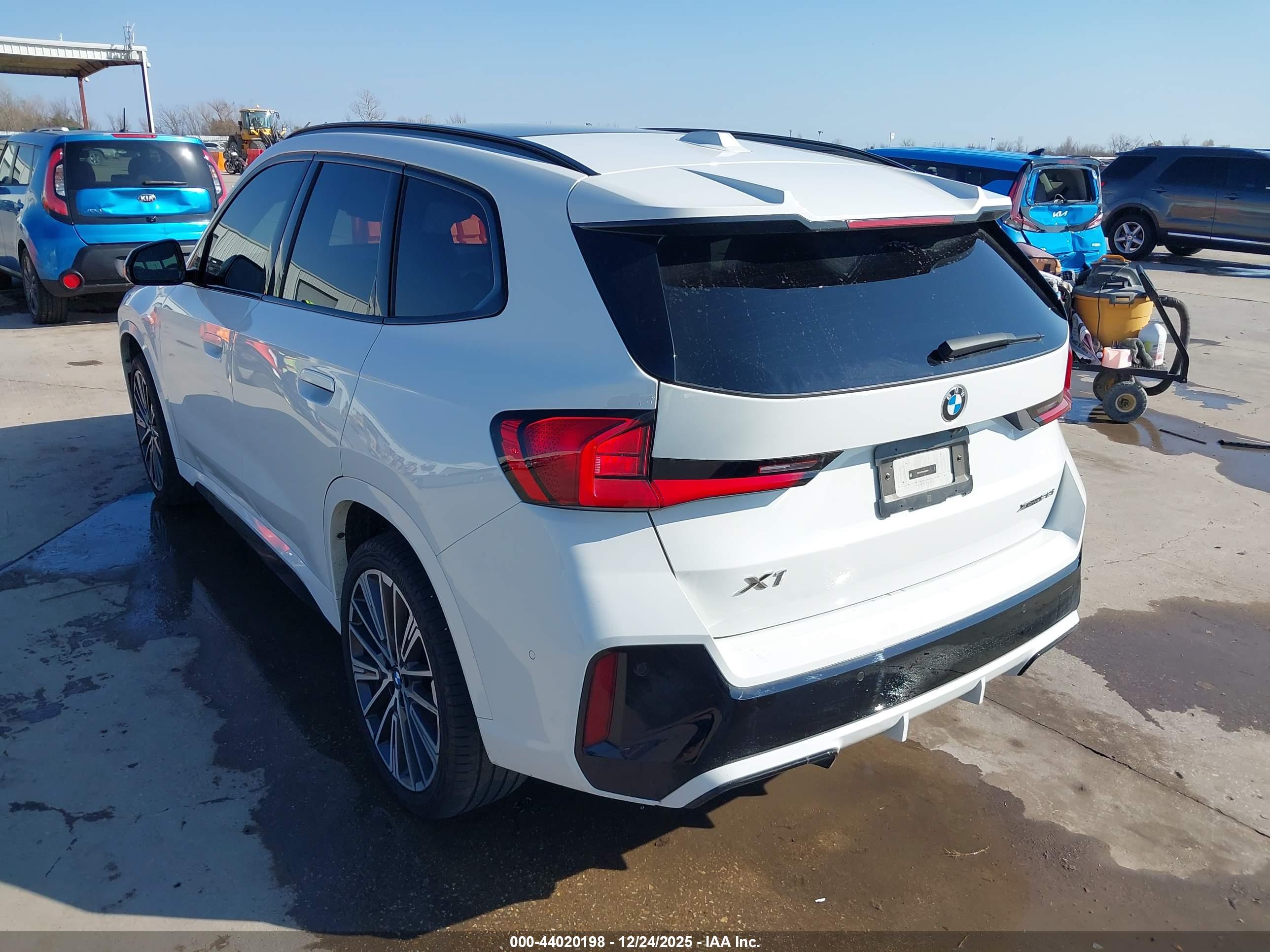 BMW X1 image 3