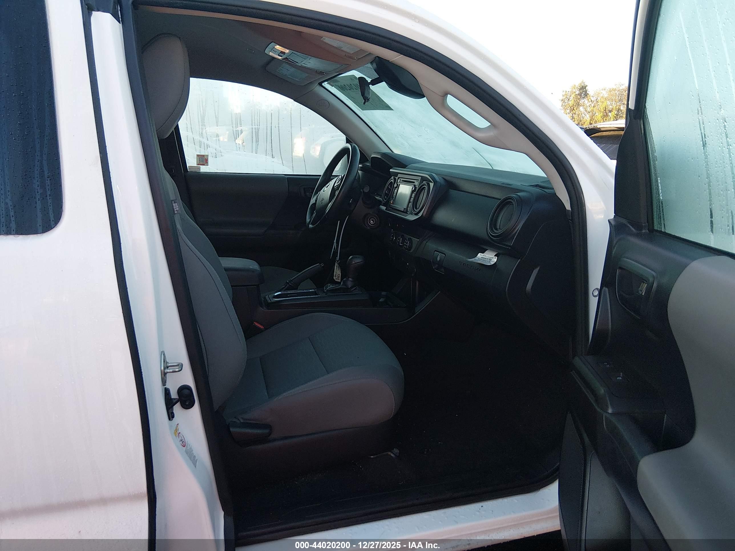 TOYOTA TACOMA image 5