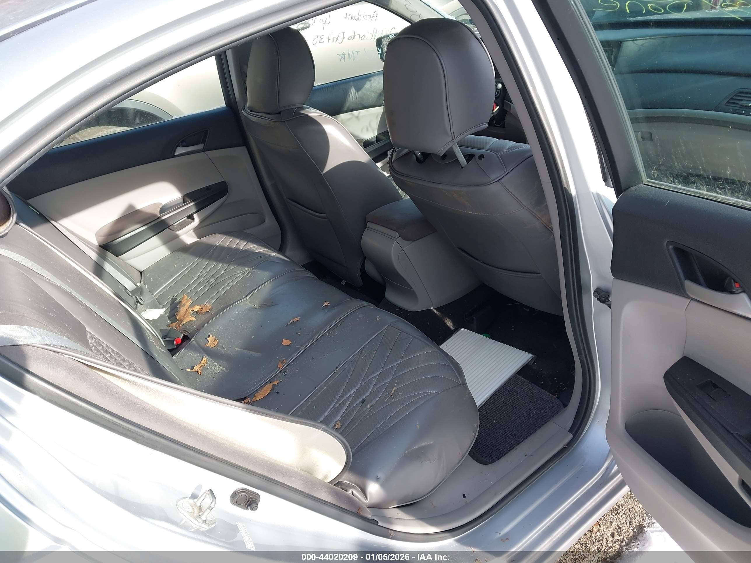 HONDA ACCORD image 8