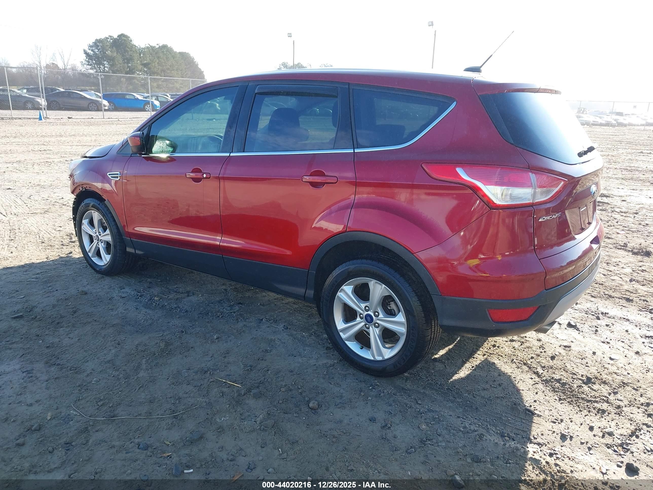 FORD ESCAPE image 3