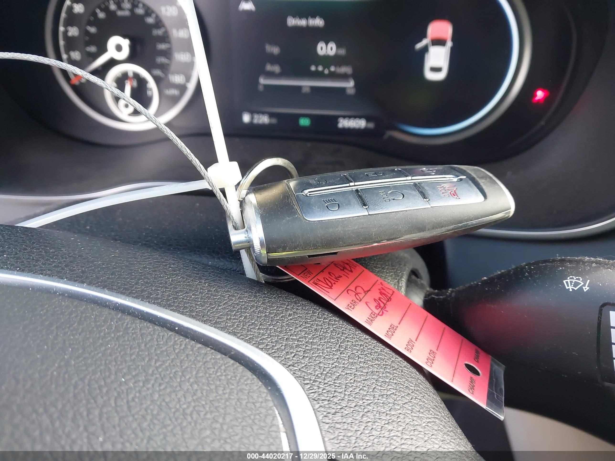 GENESIS G70 image 11
