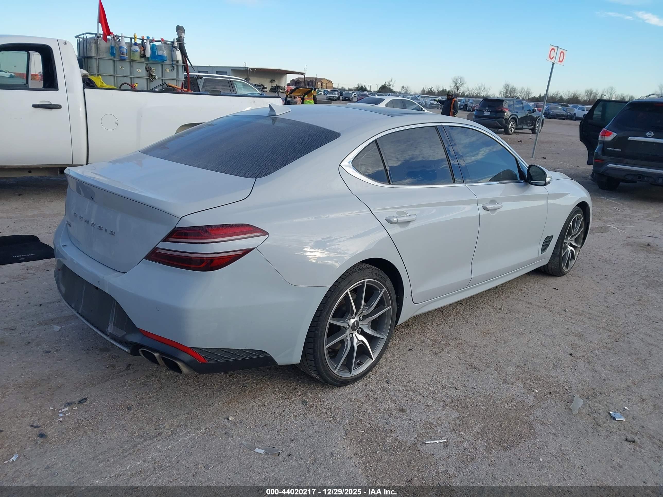 GENESIS G70 image 4