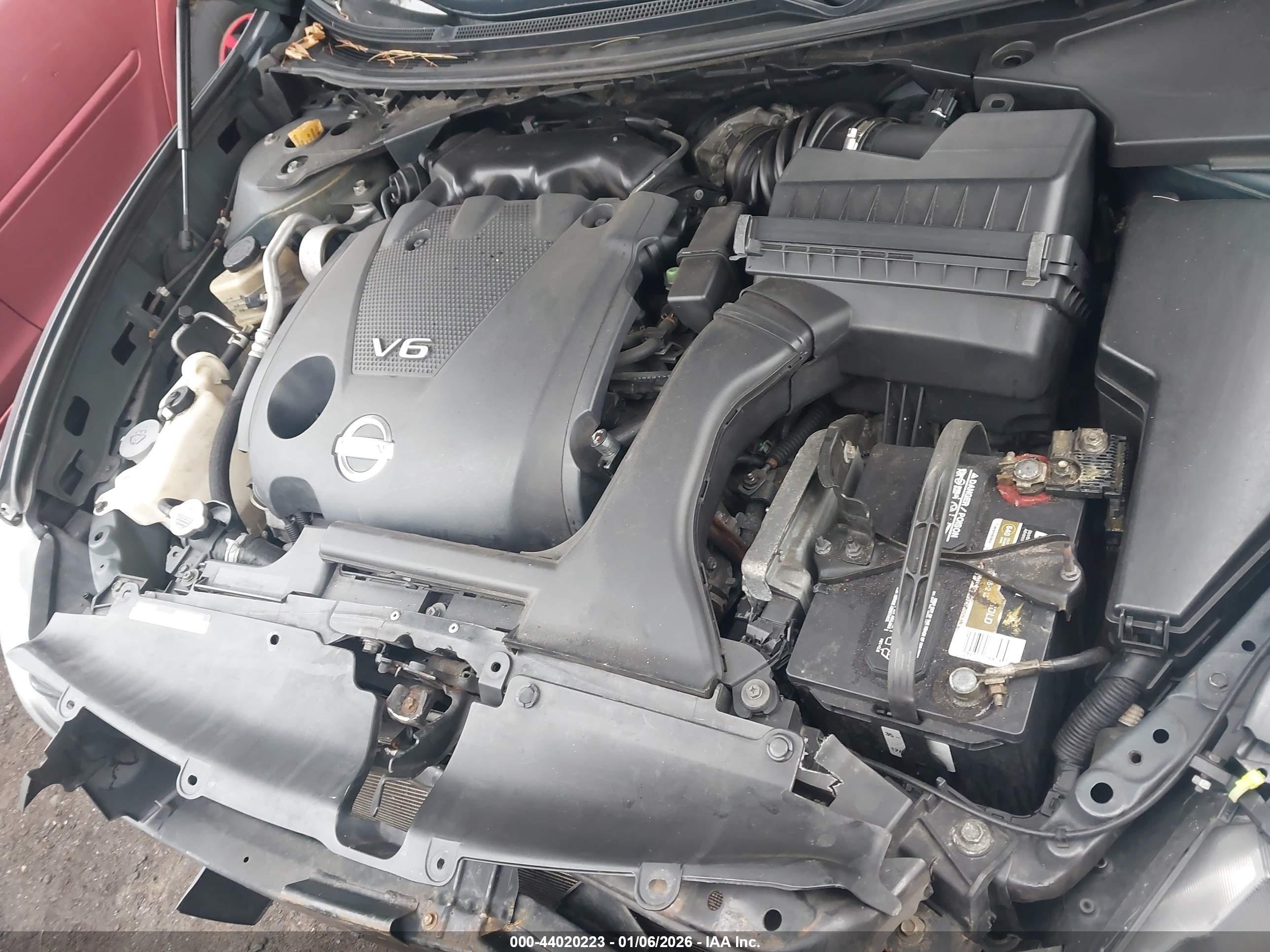 NISSAN MAXIMA image 10