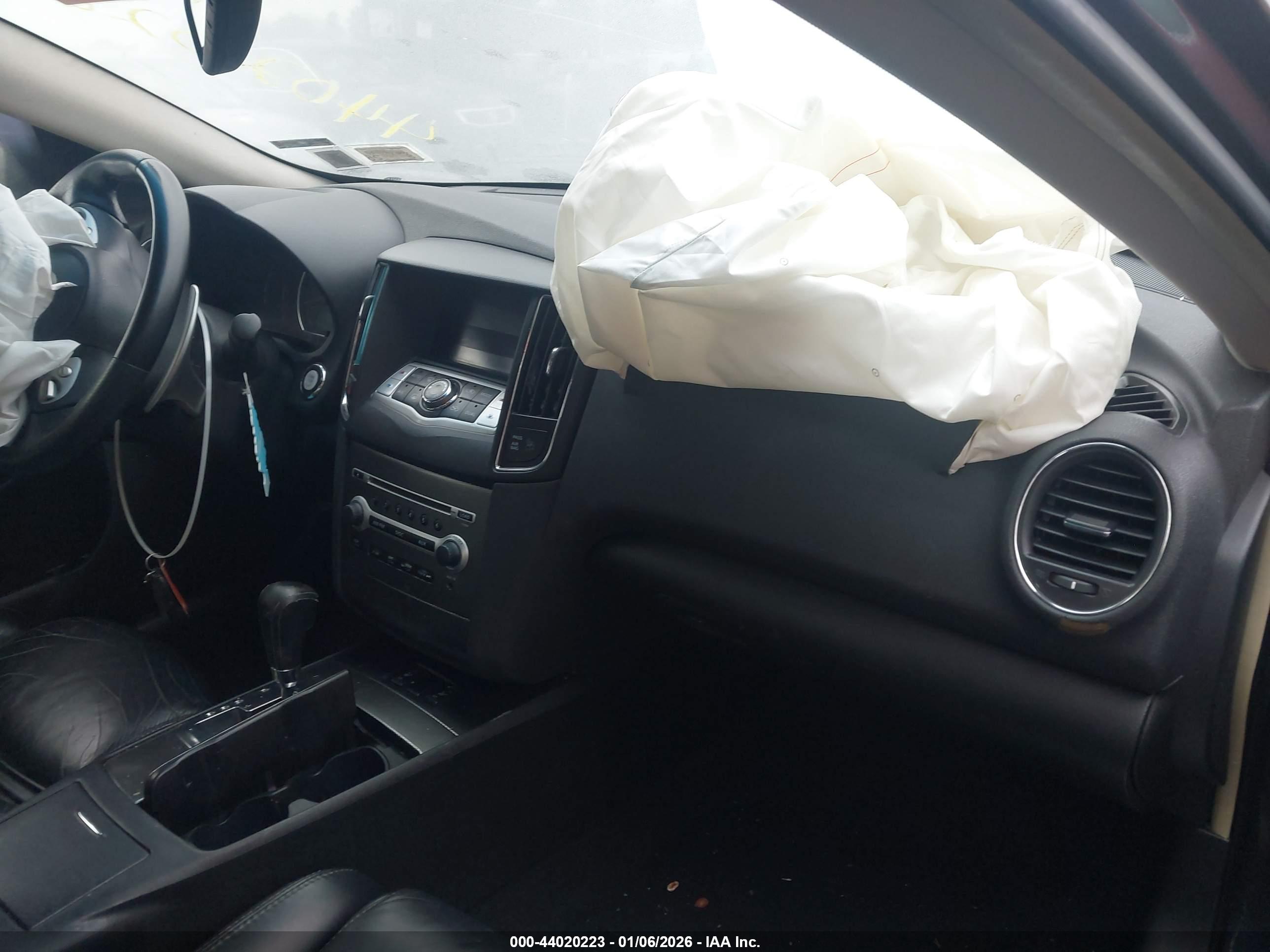 NISSAN MAXIMA image 5