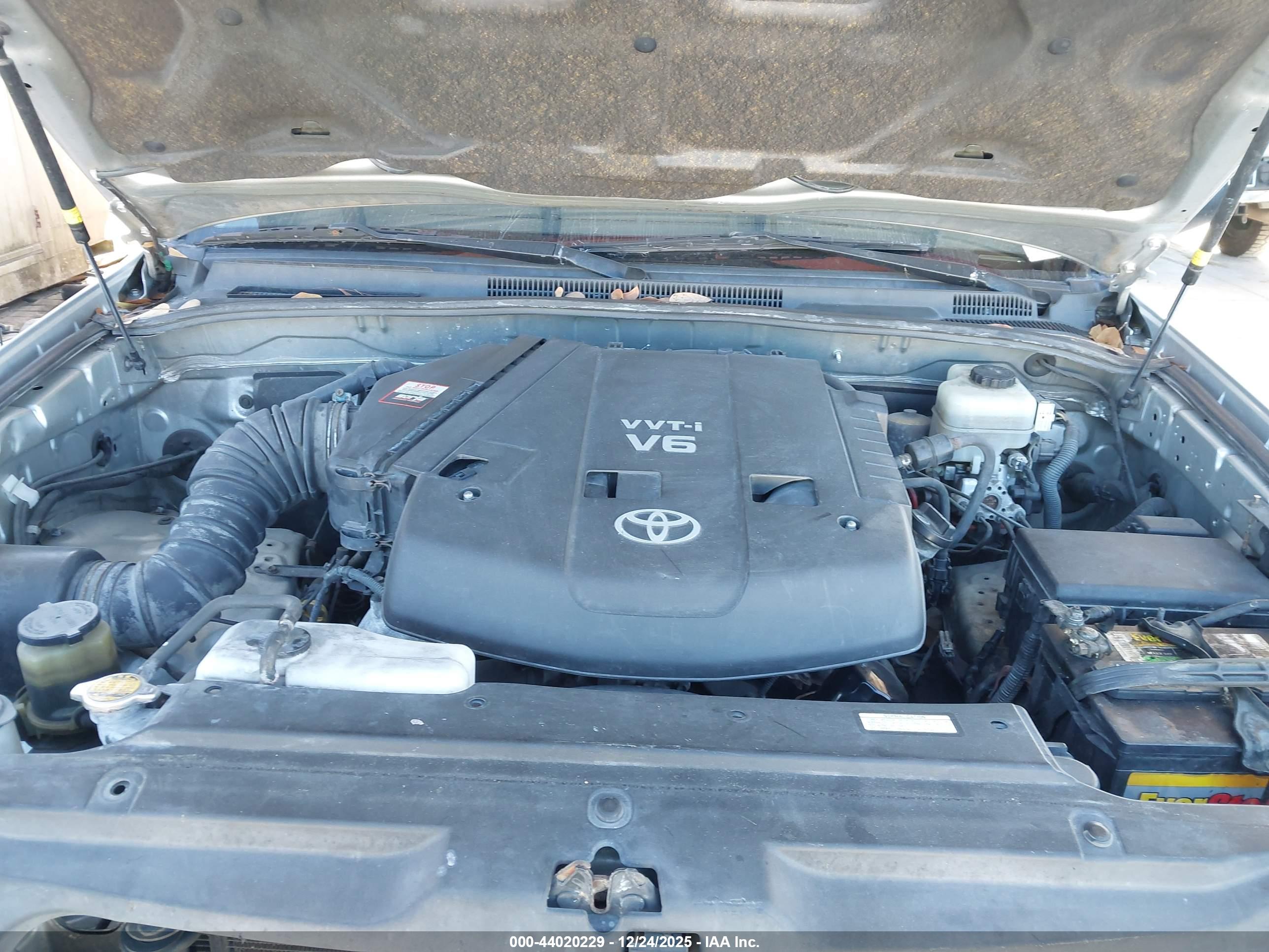 TOYOTA 4RUNNER image 10