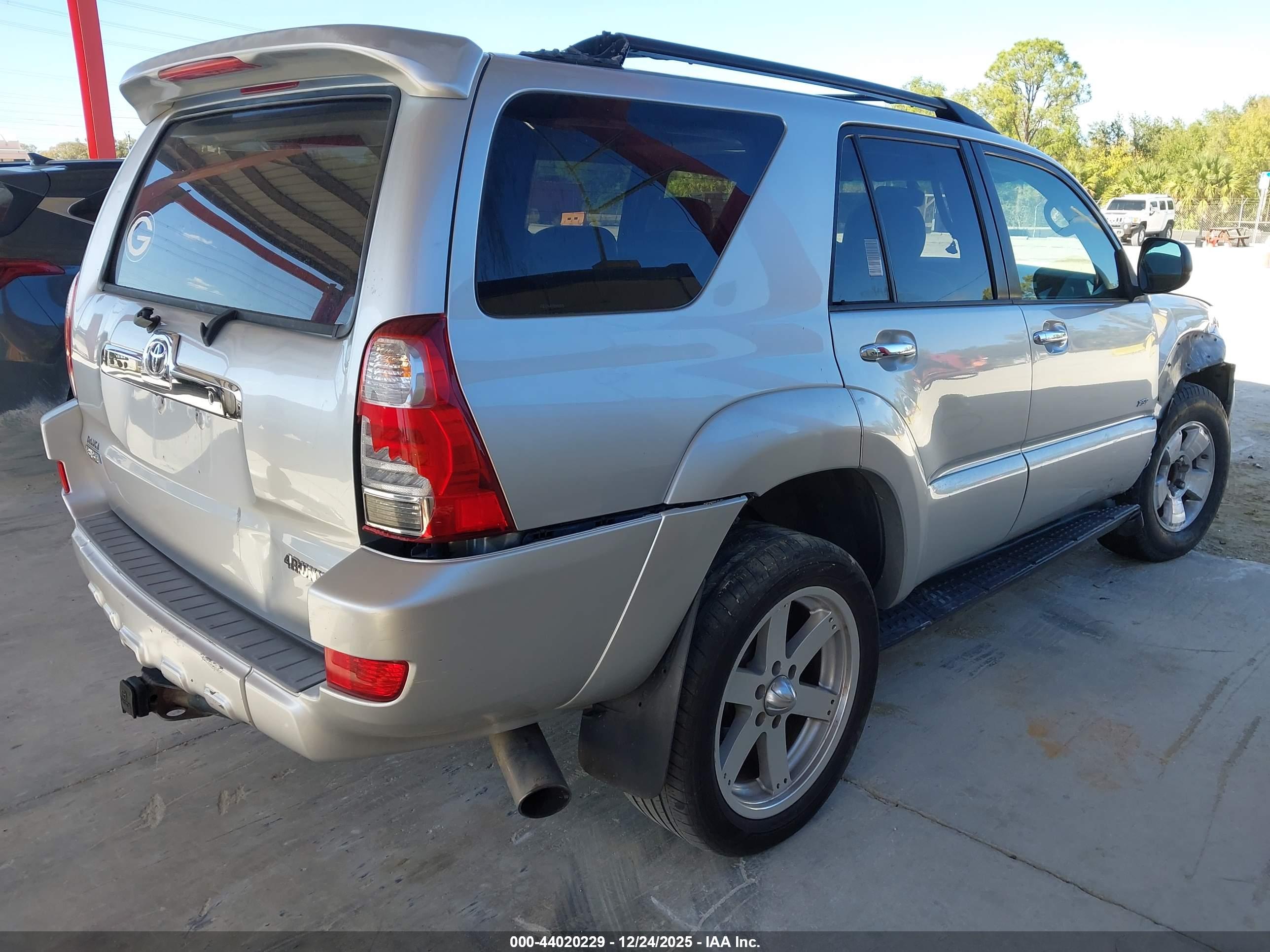TOYOTA 4RUNNER image 4