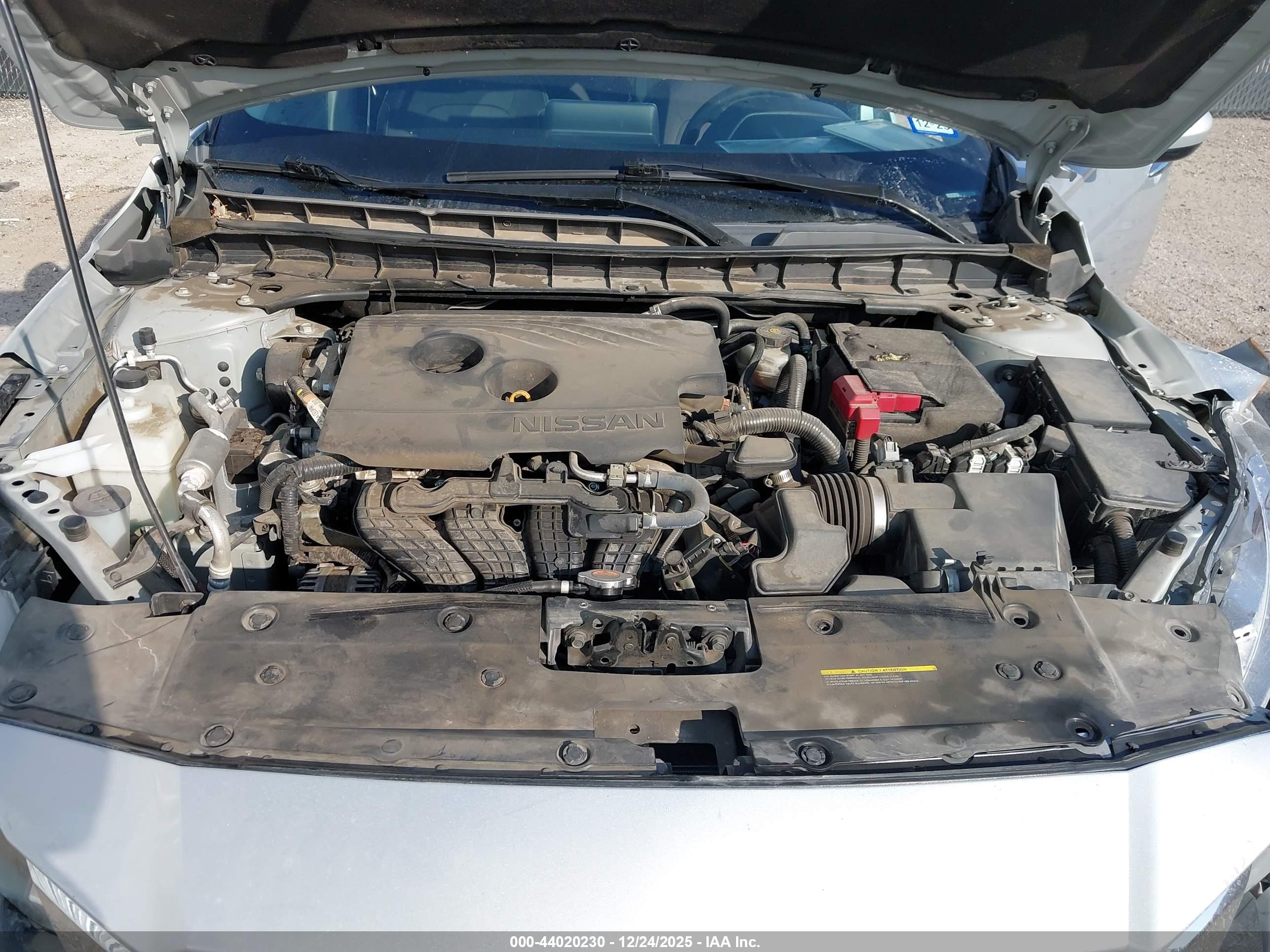NISSAN ALTIMA image 10