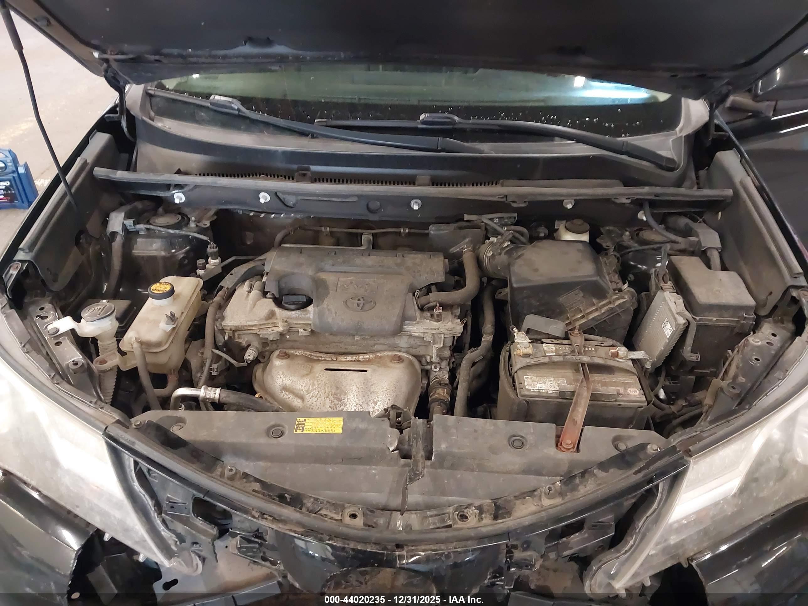 TOYOTA RAV4 image 10