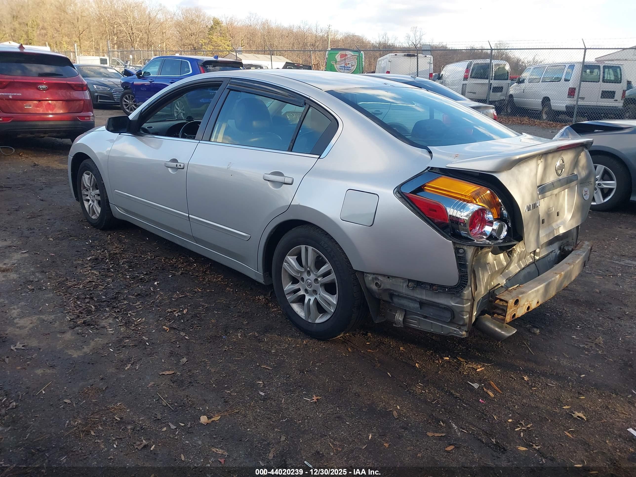 NISSAN ALTIMA image 3