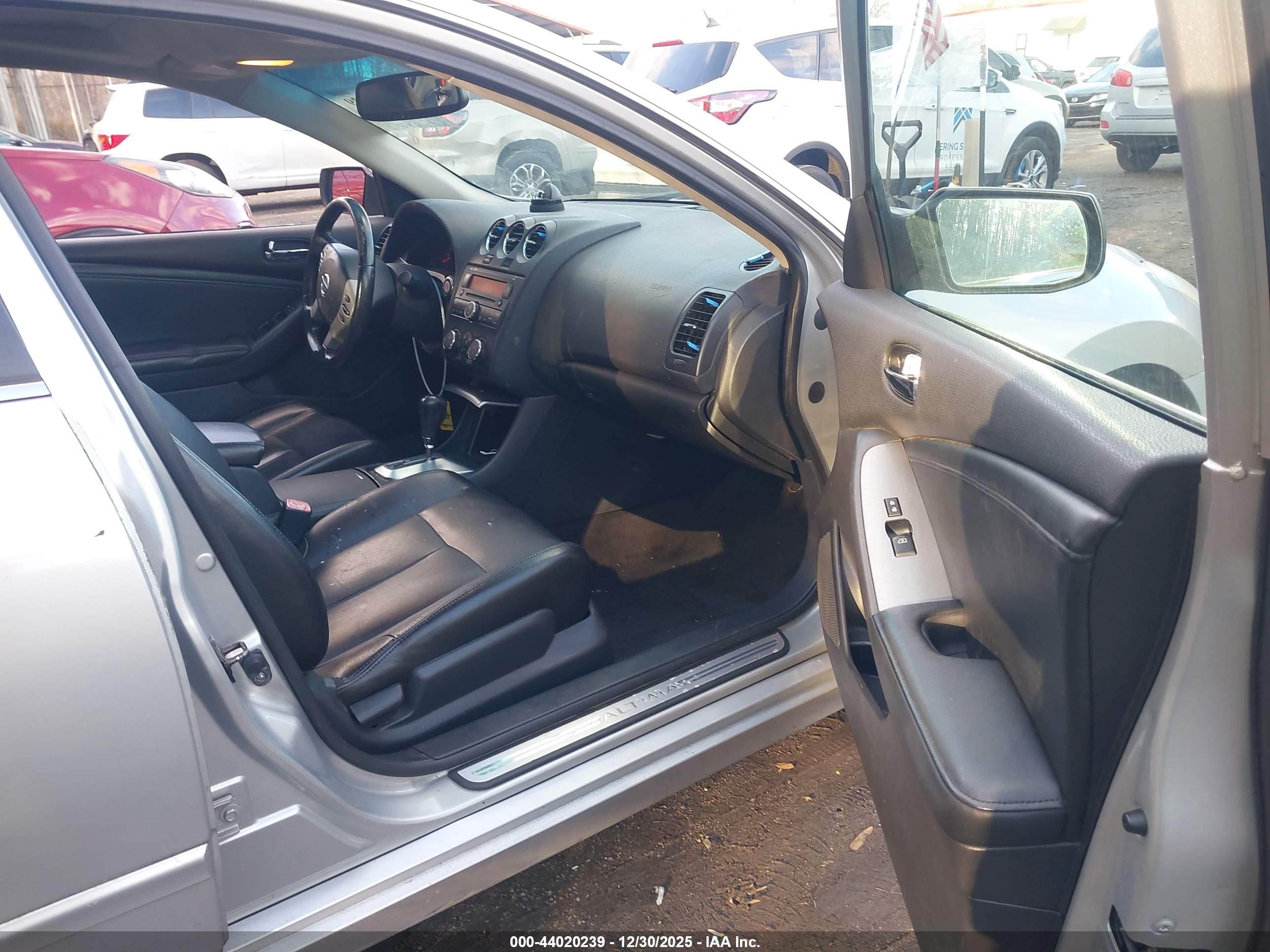 NISSAN ALTIMA image 5