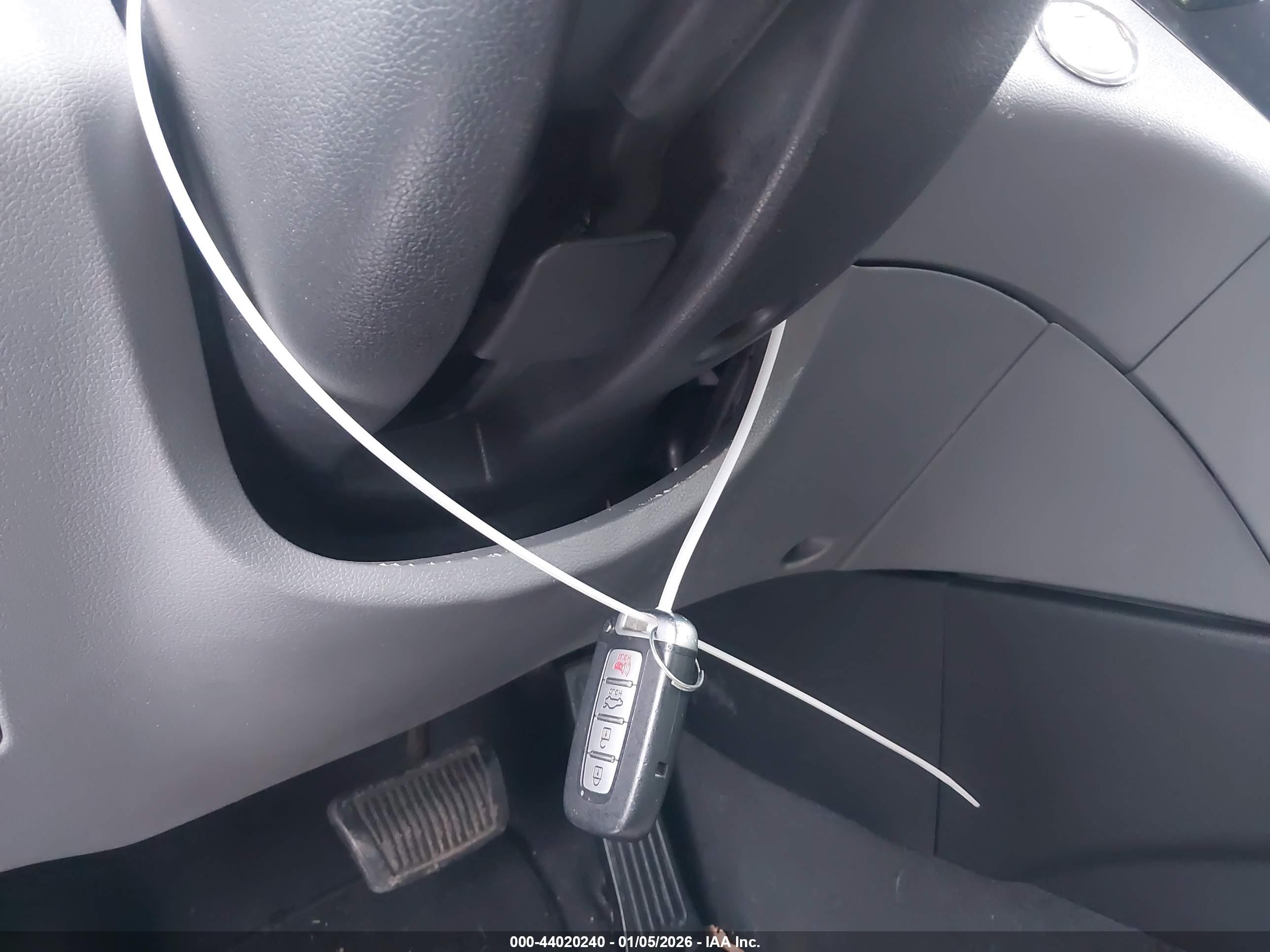 HYUNDAI SONATA image 11