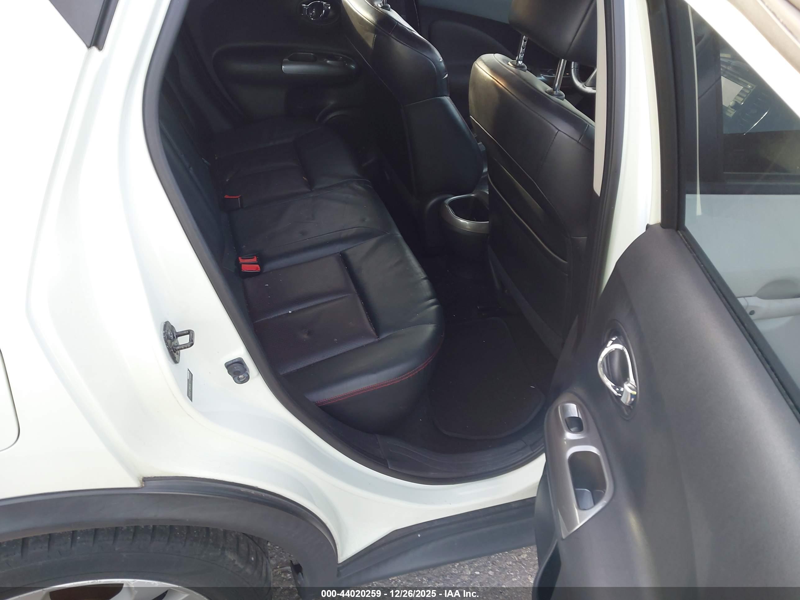 NISSAN JUKE image 8