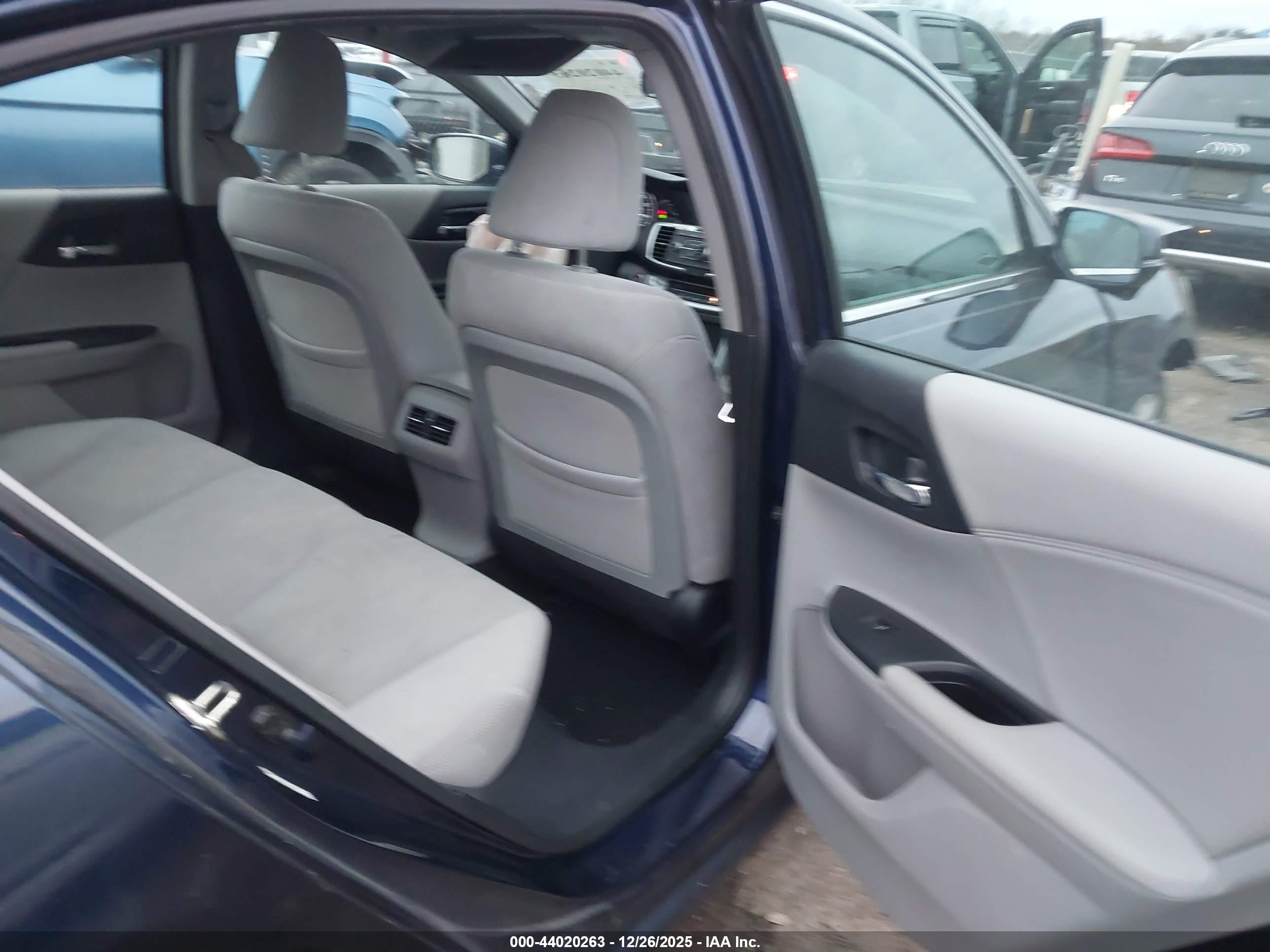 HONDA ACCORD image 8