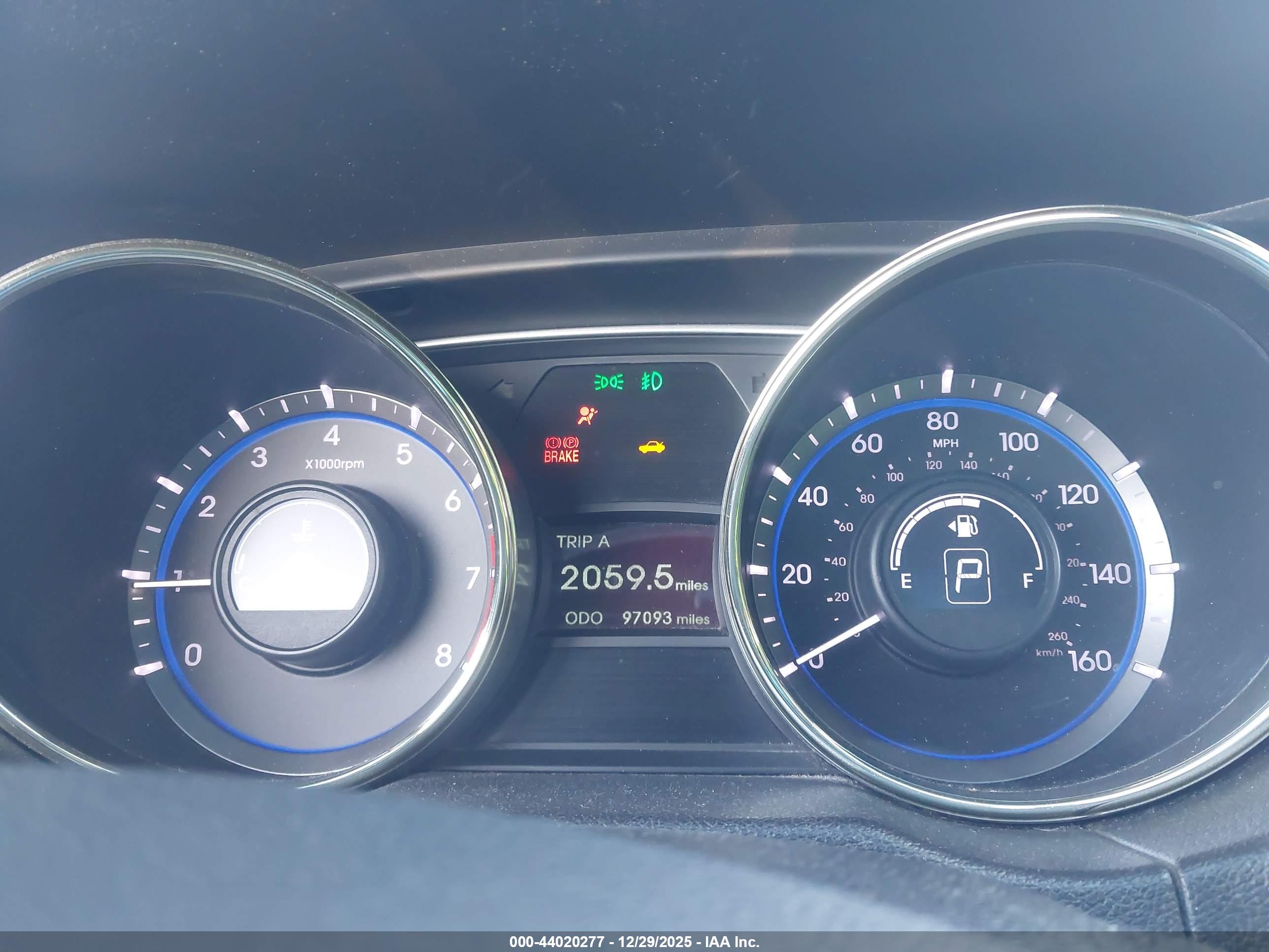 HYUNDAI SONATA image 7