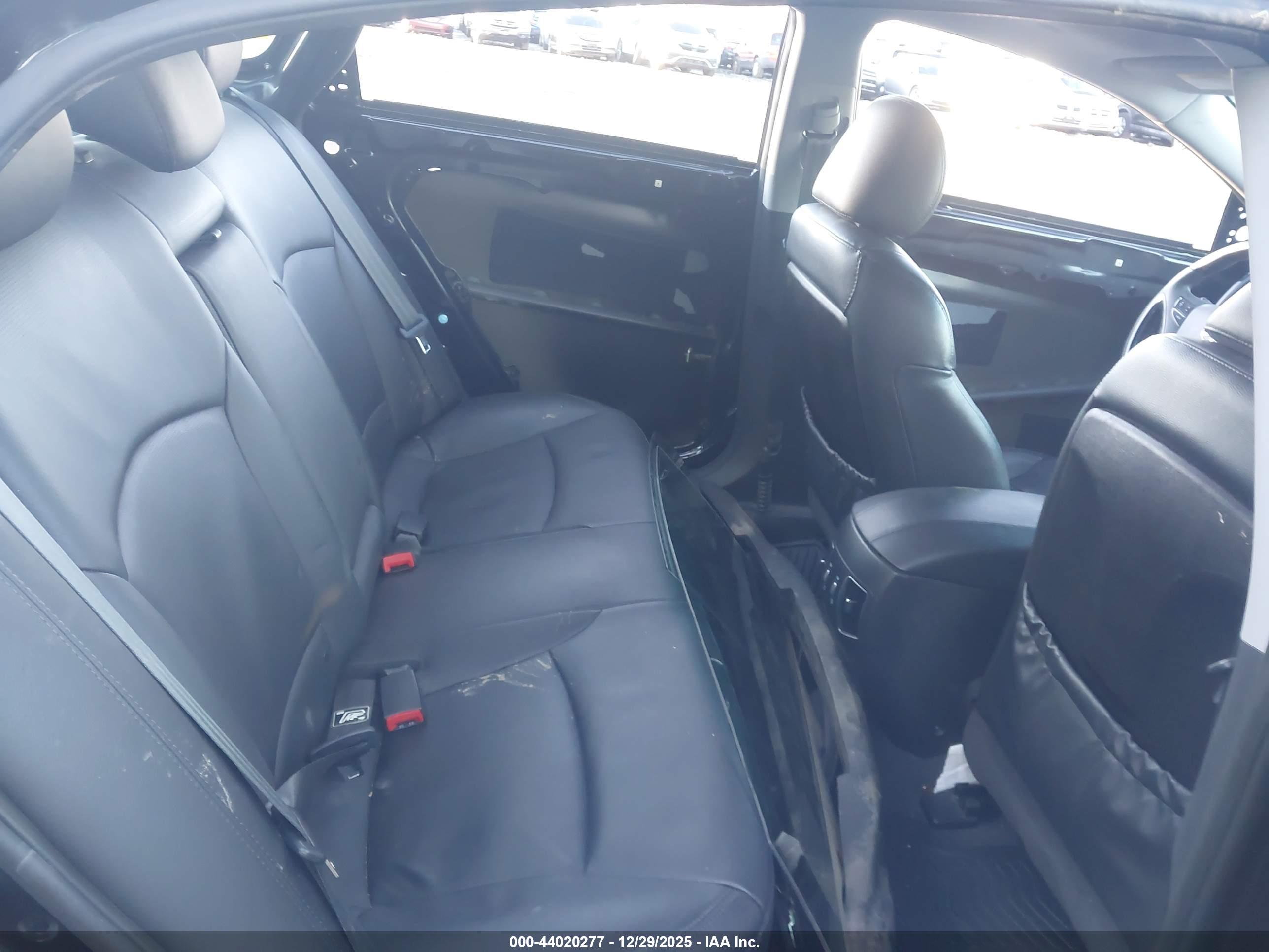 HYUNDAI SONATA image 8