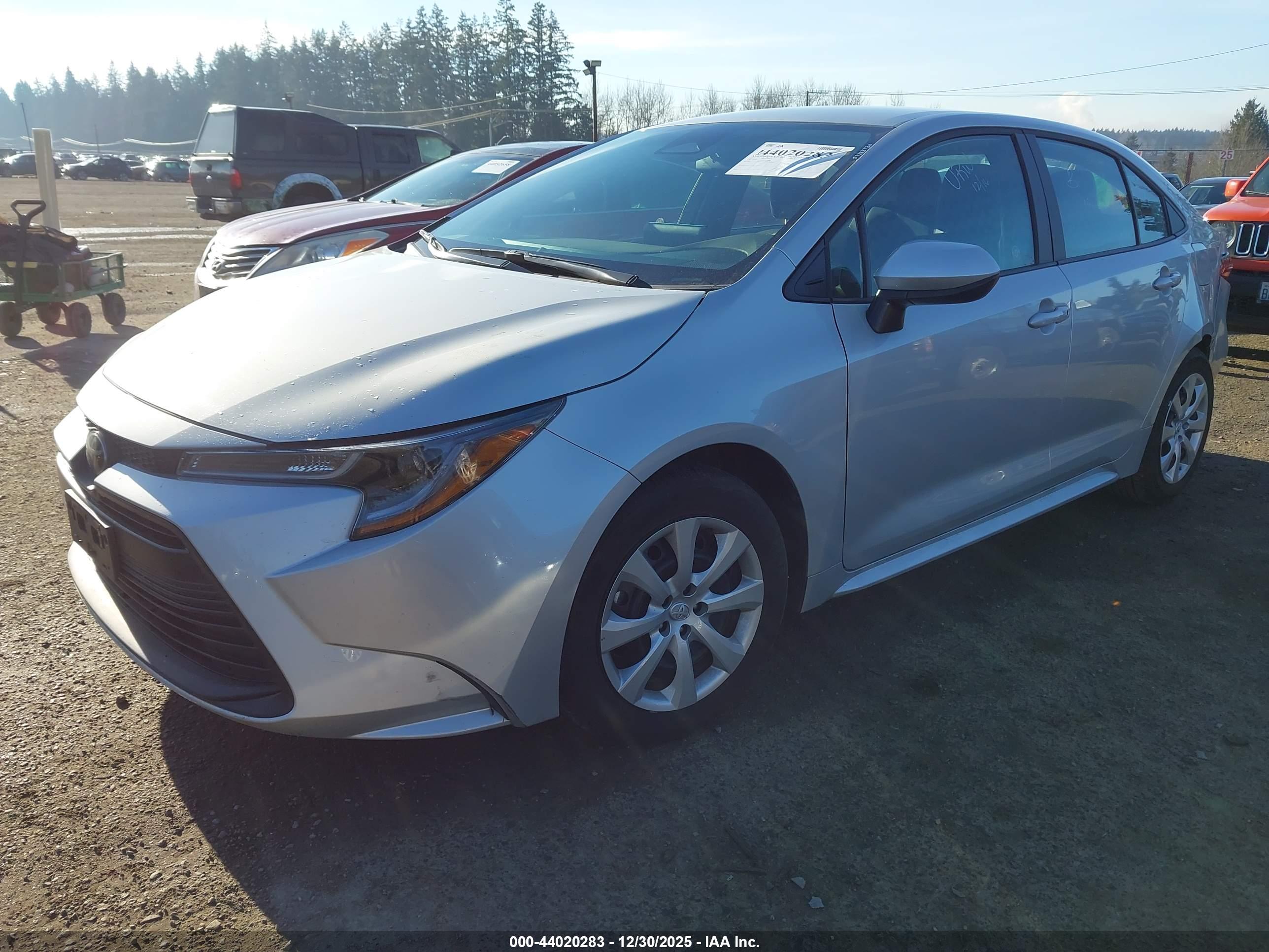 TOYOTA COROLLA image 2