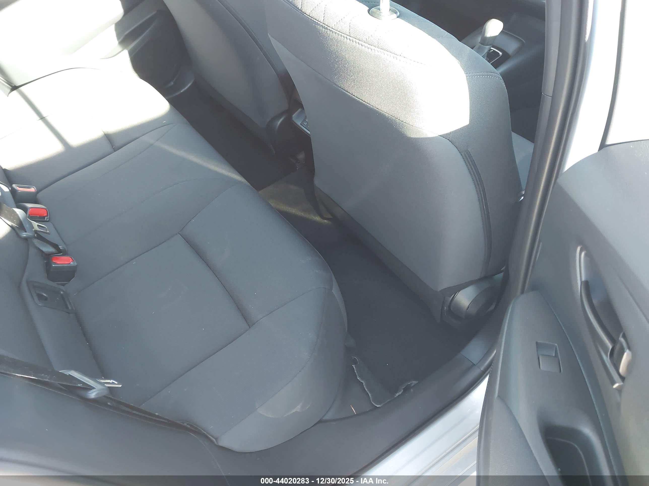 TOYOTA COROLLA image 8