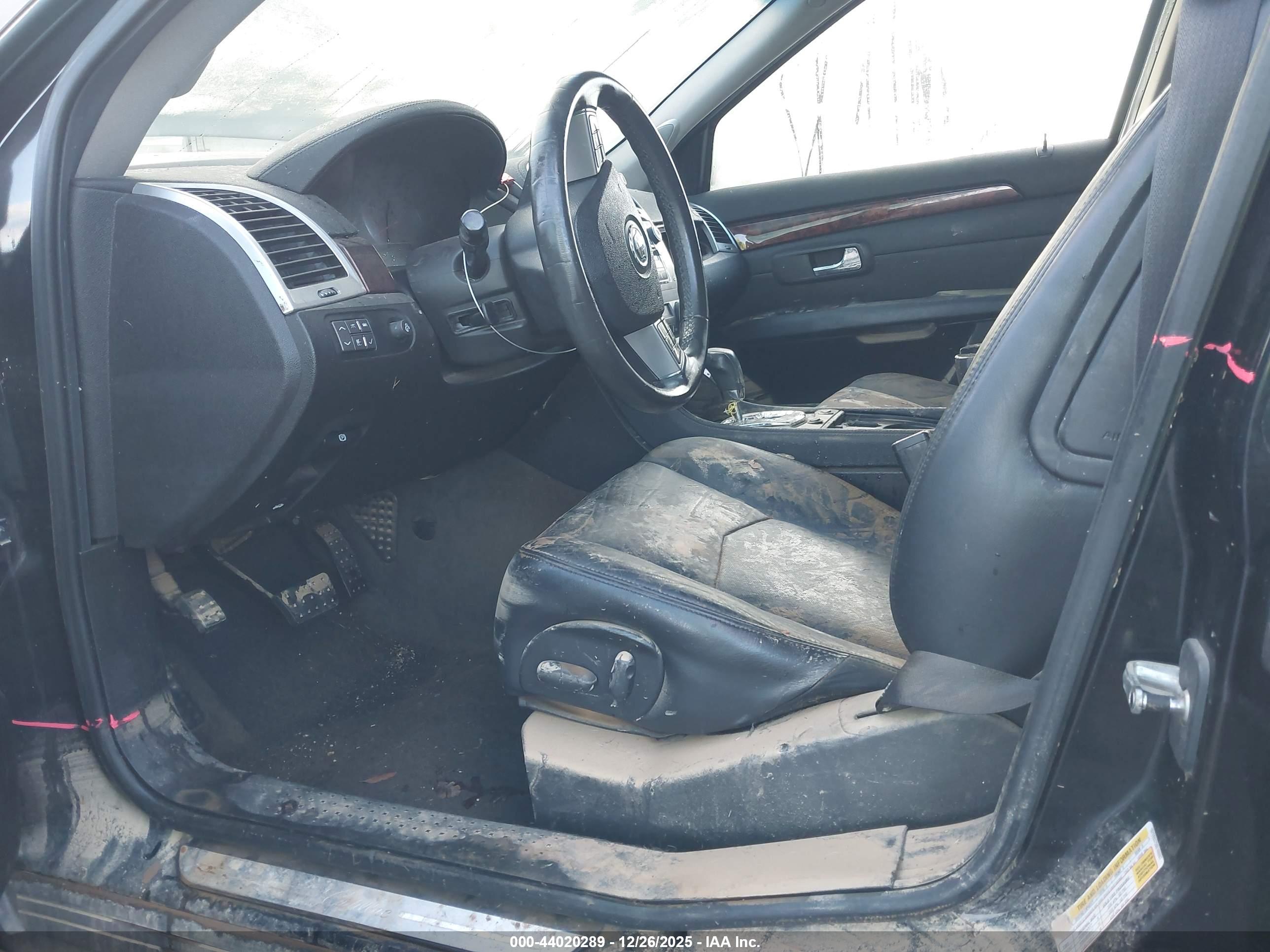 CADILLAC SRX image 6
