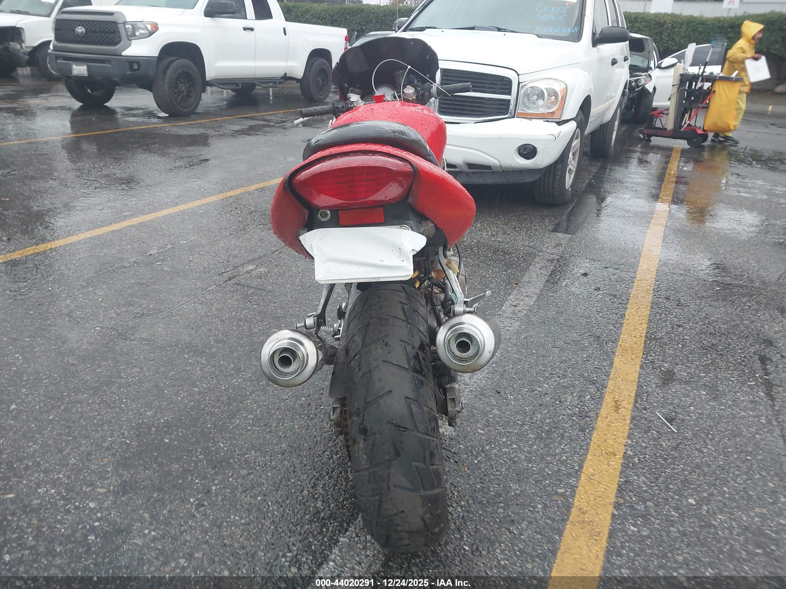 HONDA VTR1000 image 6