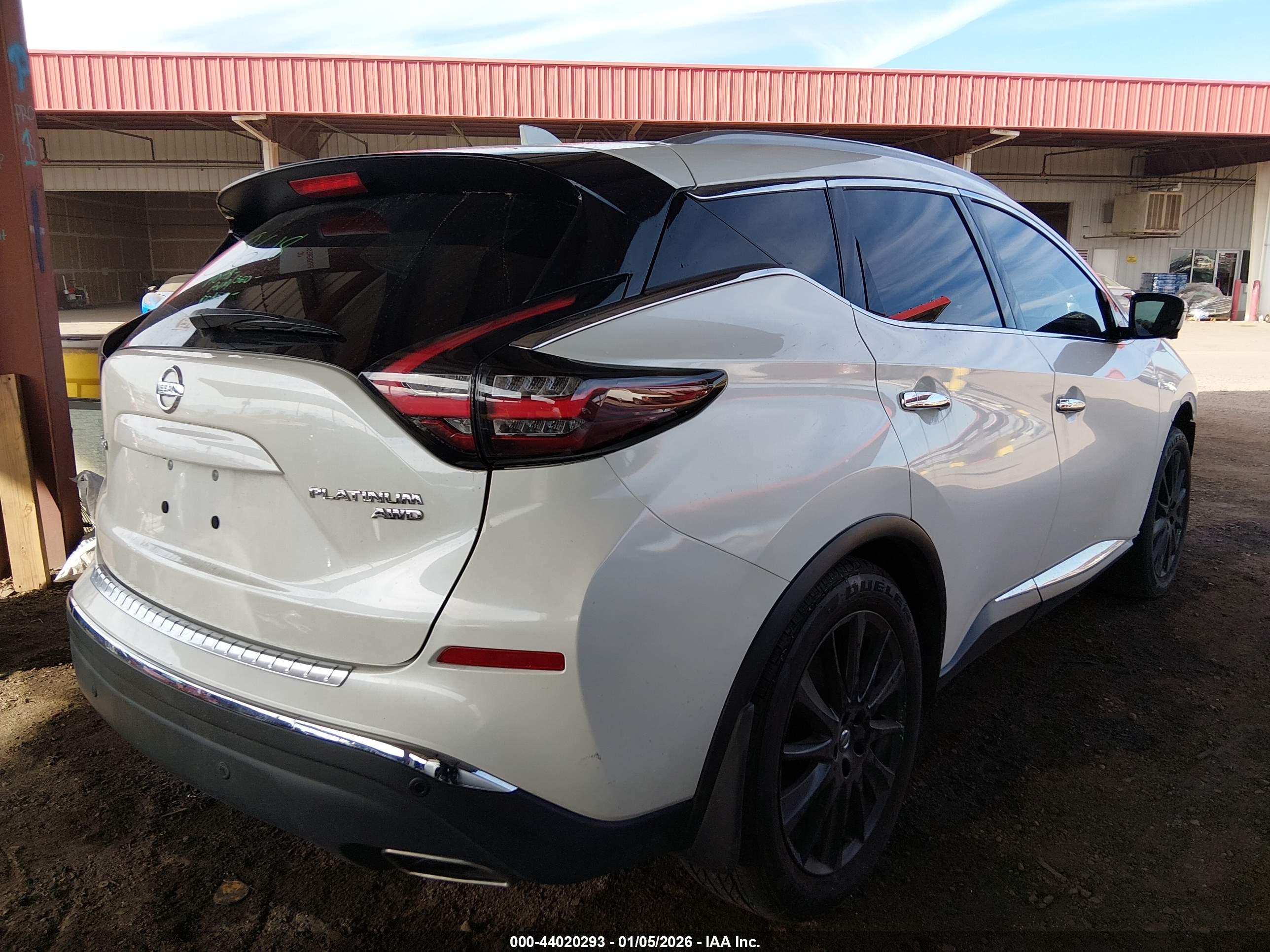 NISSAN MURANO image 4