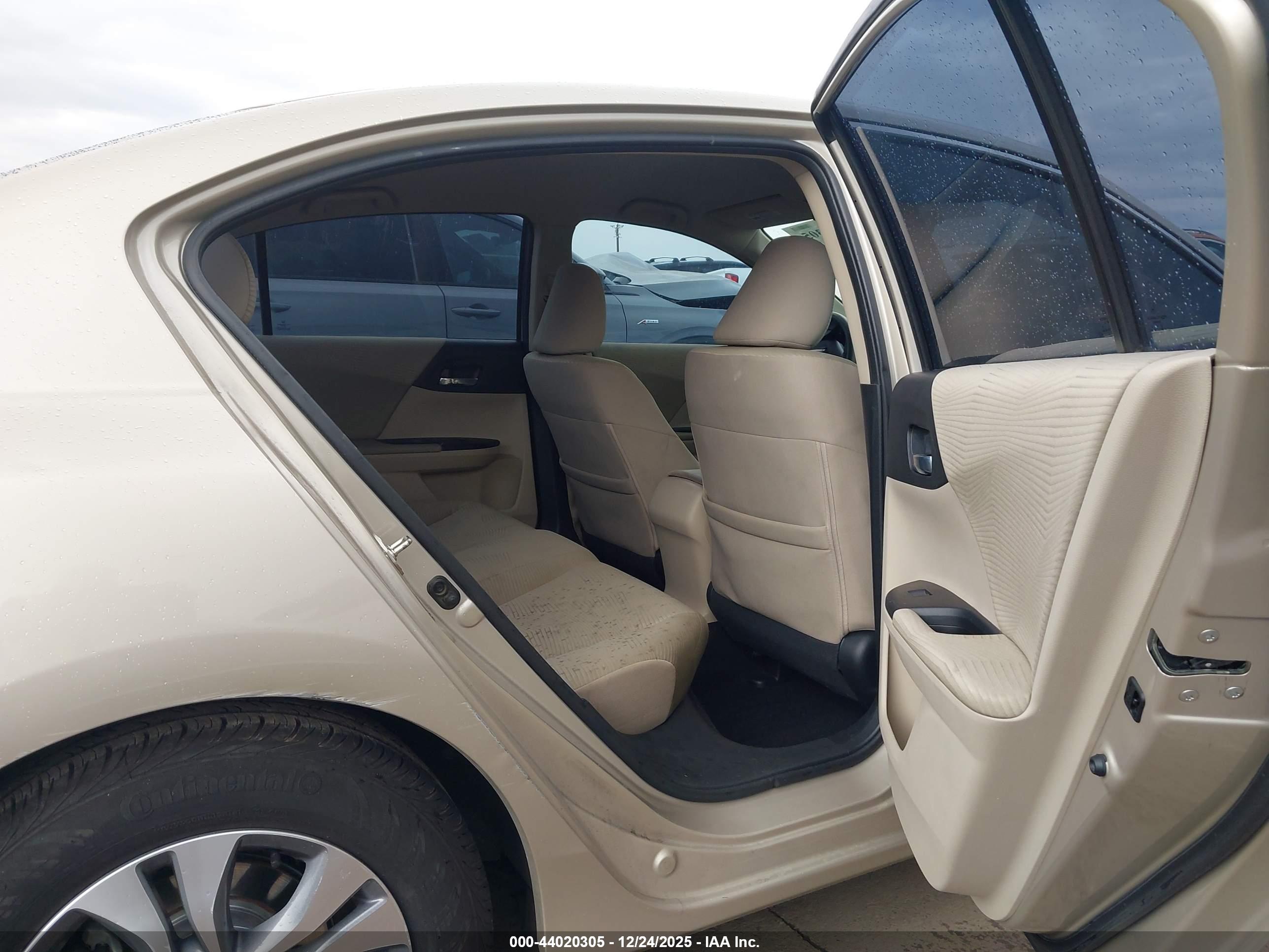 HONDA ACCORD image 8